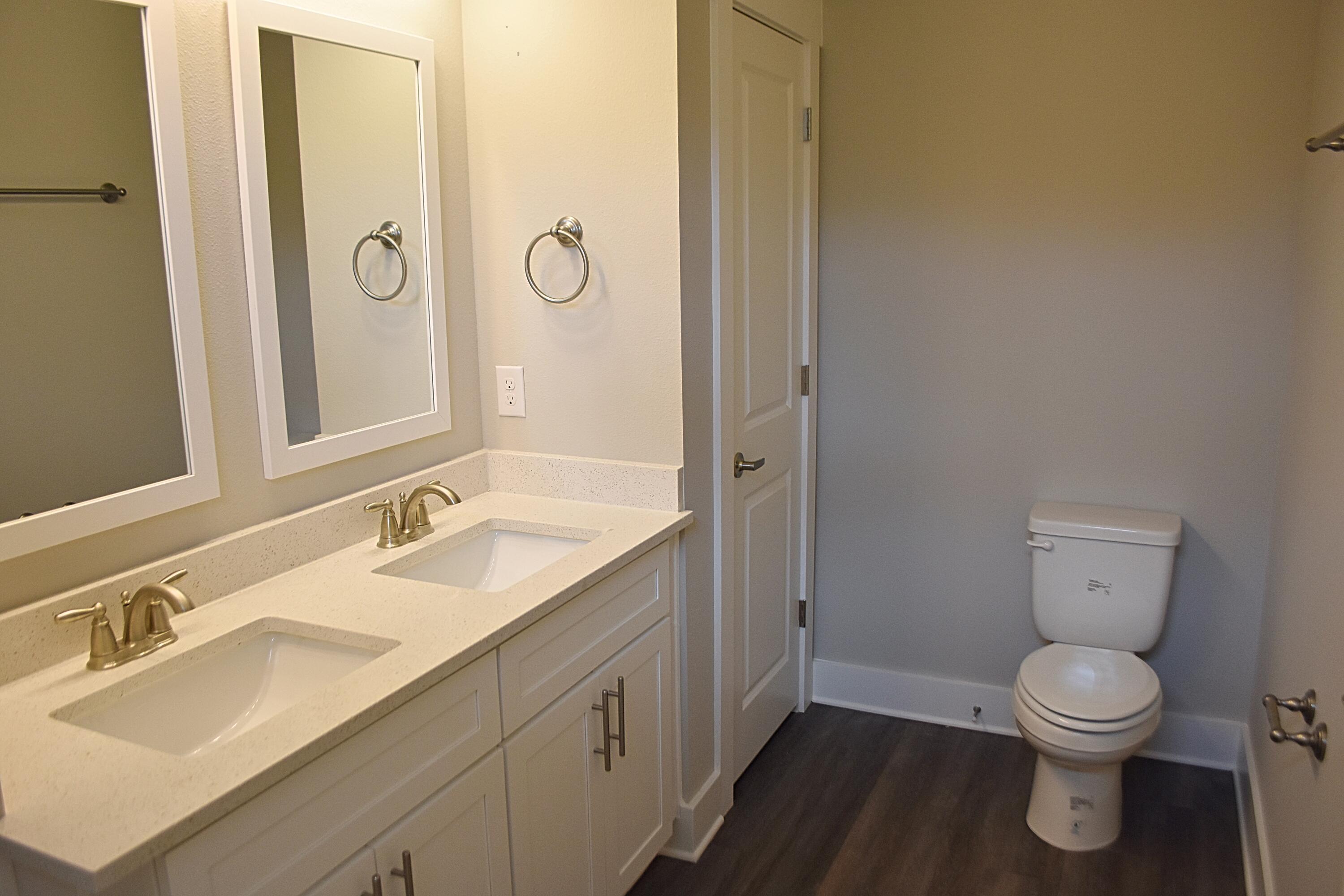 VERANDAS AT FREEPORT - Residential Lease