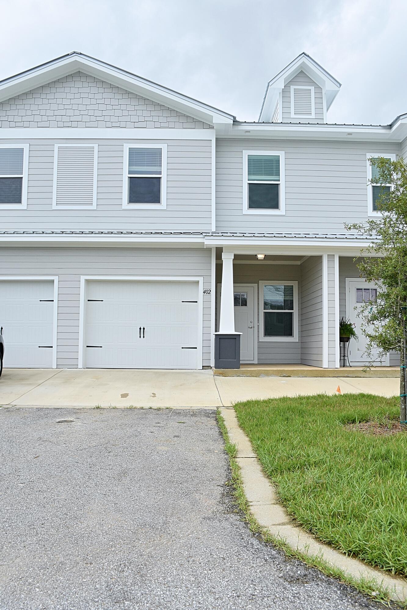 VERANDAS AT FREEPORT - Residential Lease