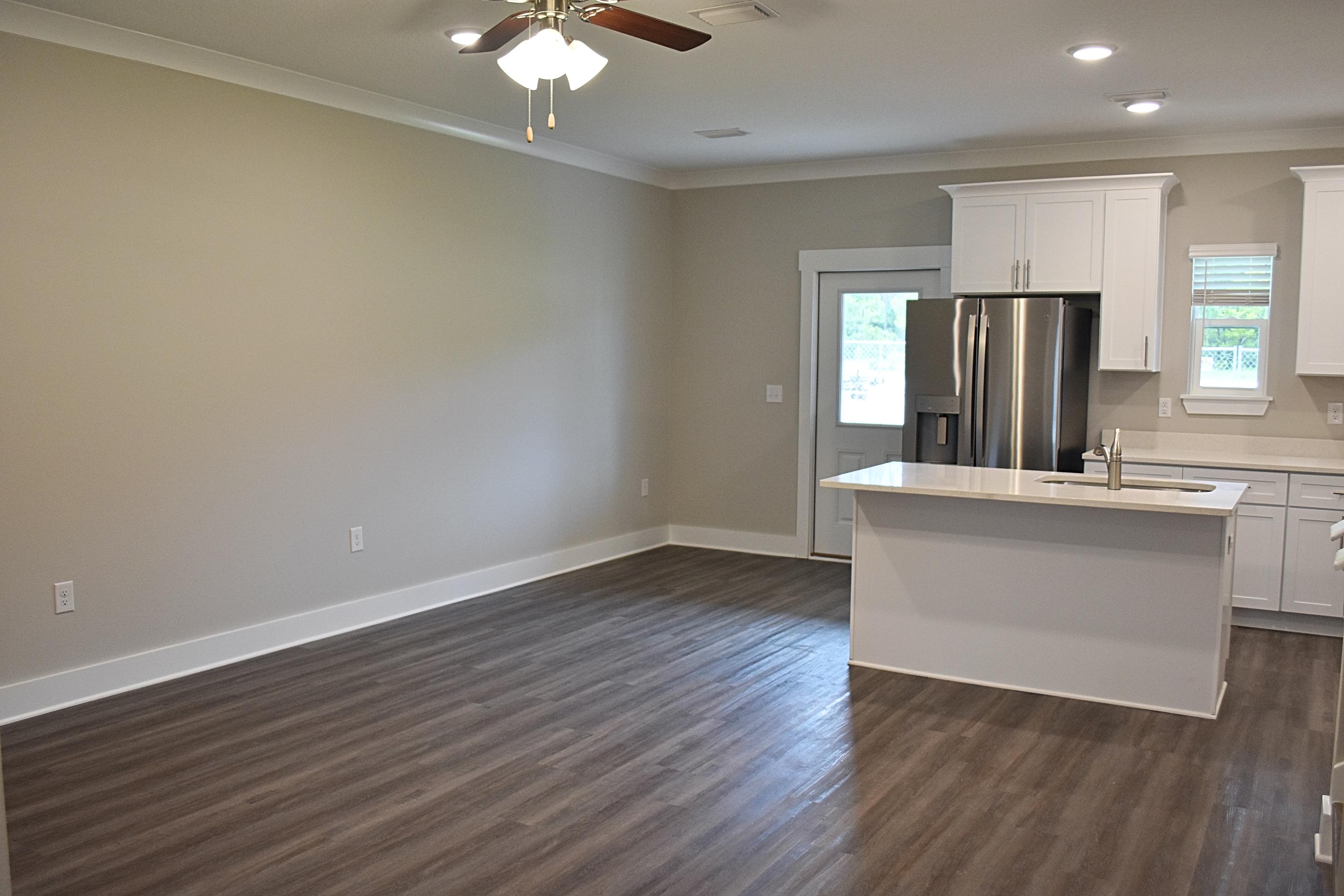 VERANDAS AT FREEPORT - Residential Lease