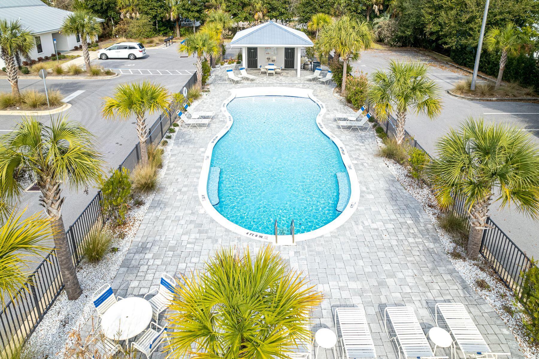 Hidden Lake Condominium - Residential