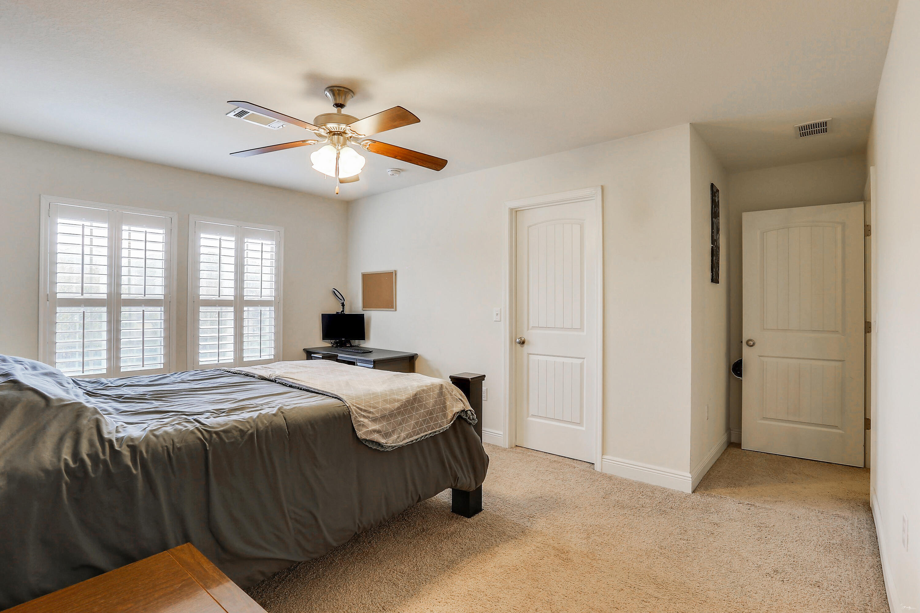 RESERVE POINTE - Residential