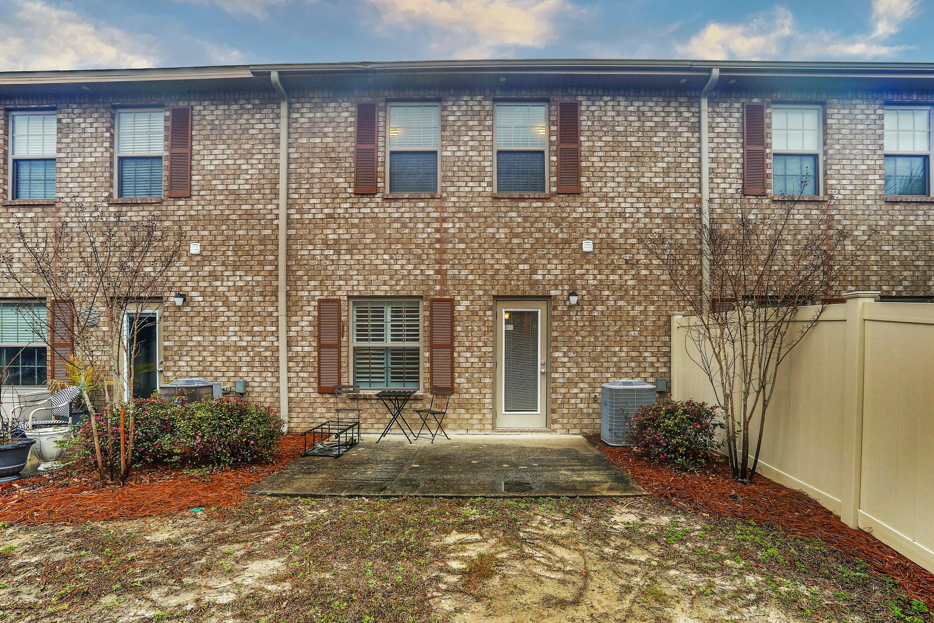 RESERVE POINTE - Residential