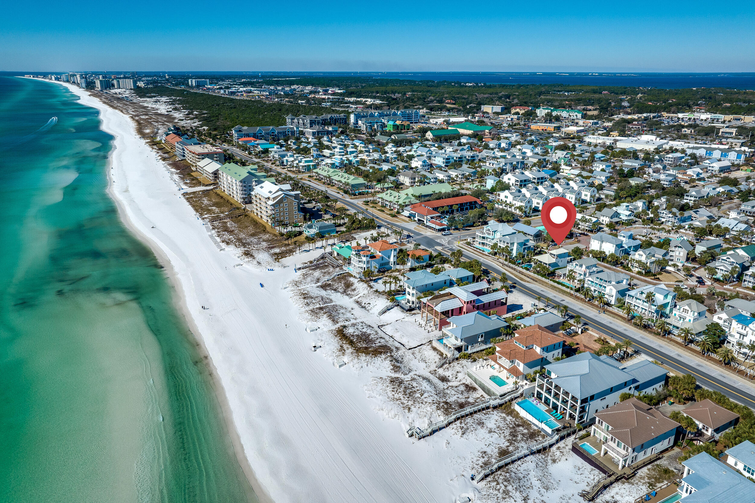 CRYSTAL SHORES - Residential