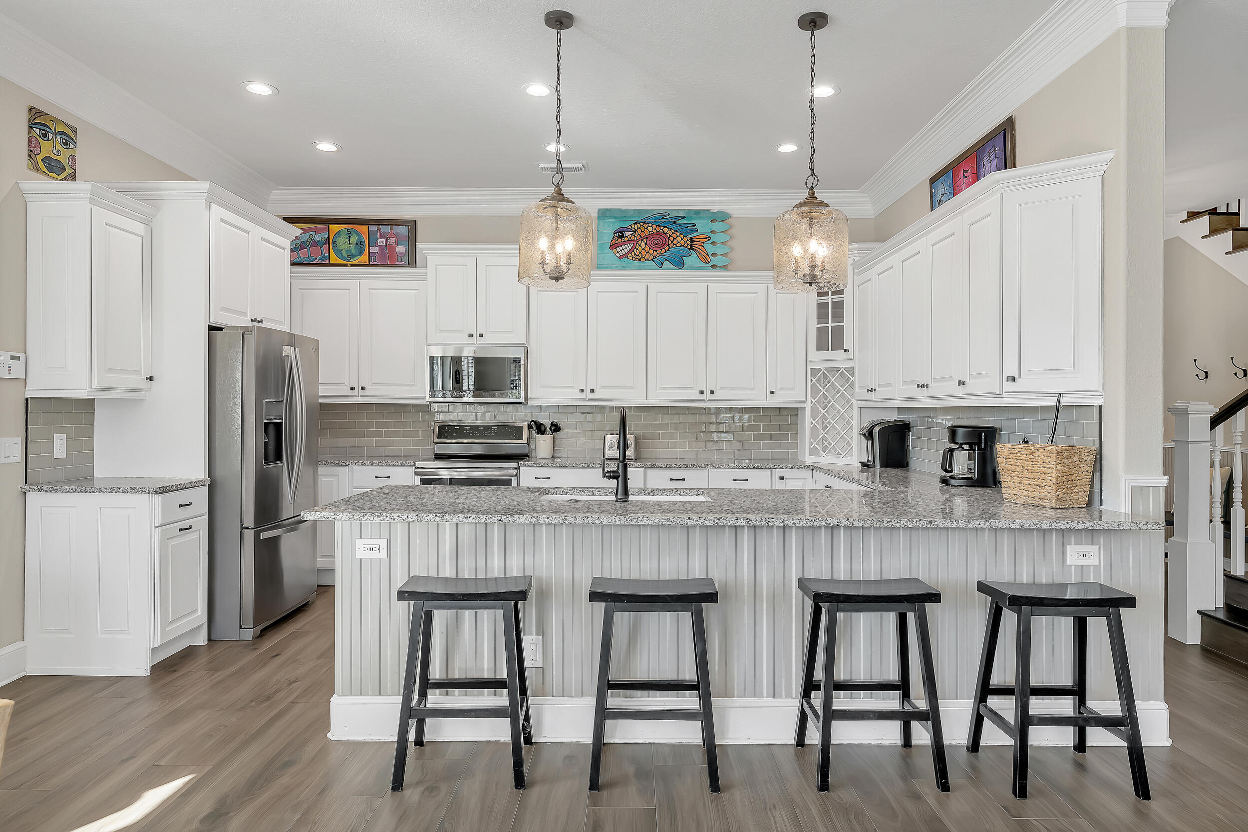 CRYSTAL SHORES - Residential