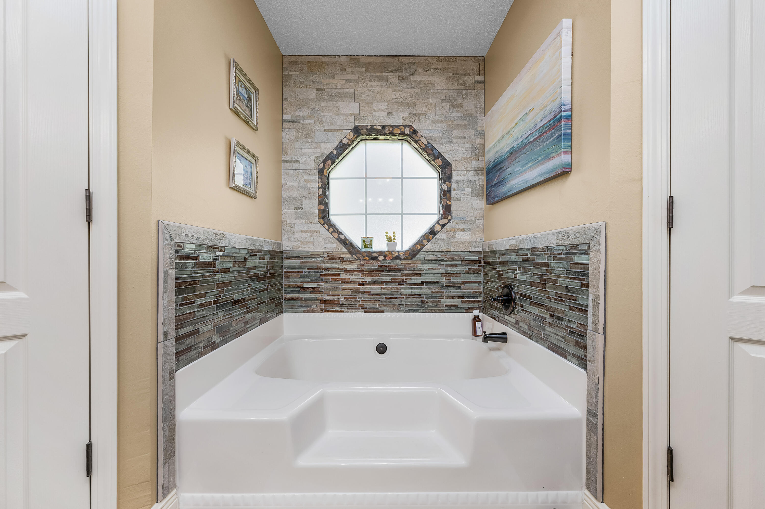 FOX CHASE - Residential