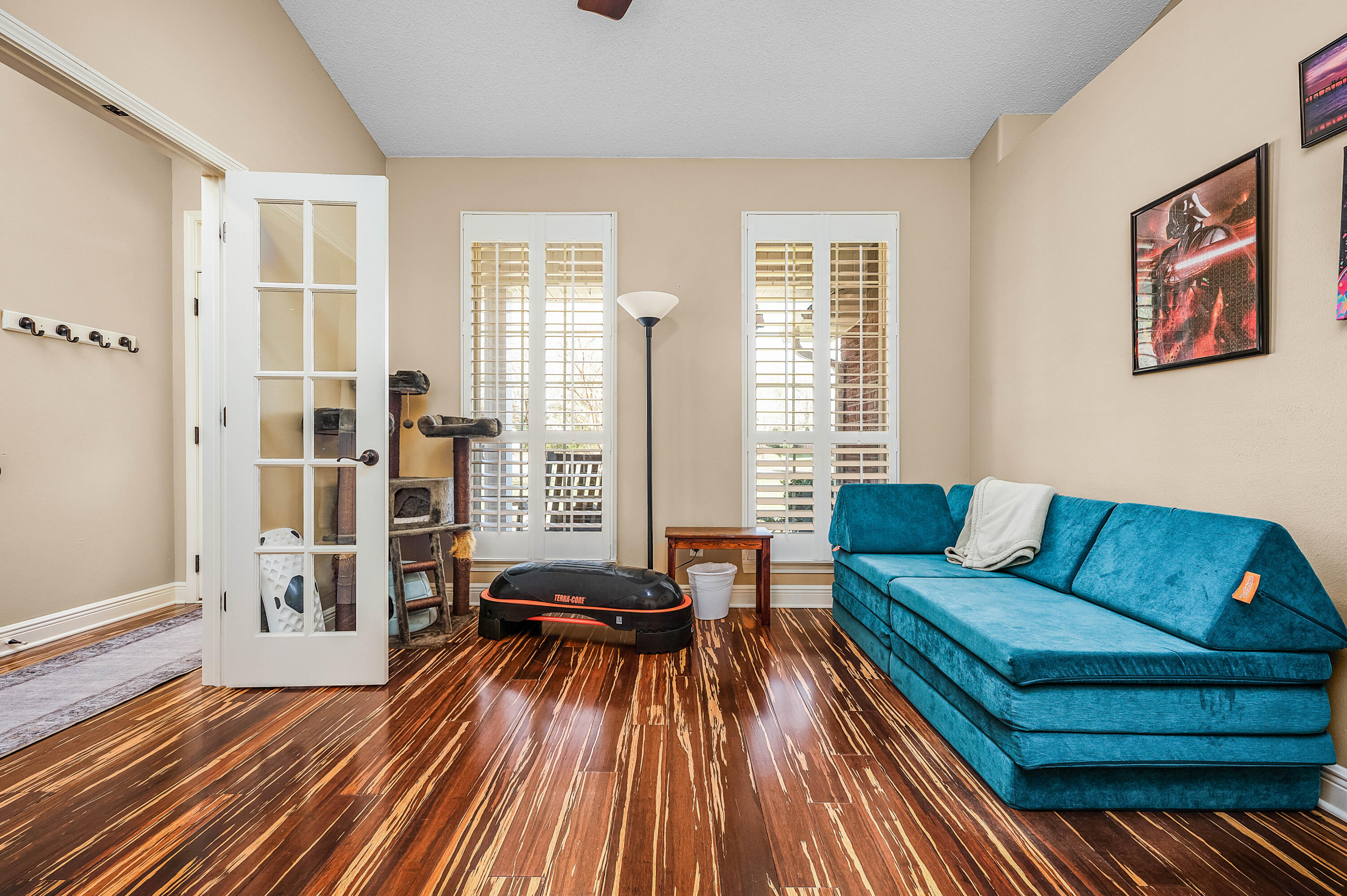 FOX CHASE - Residential