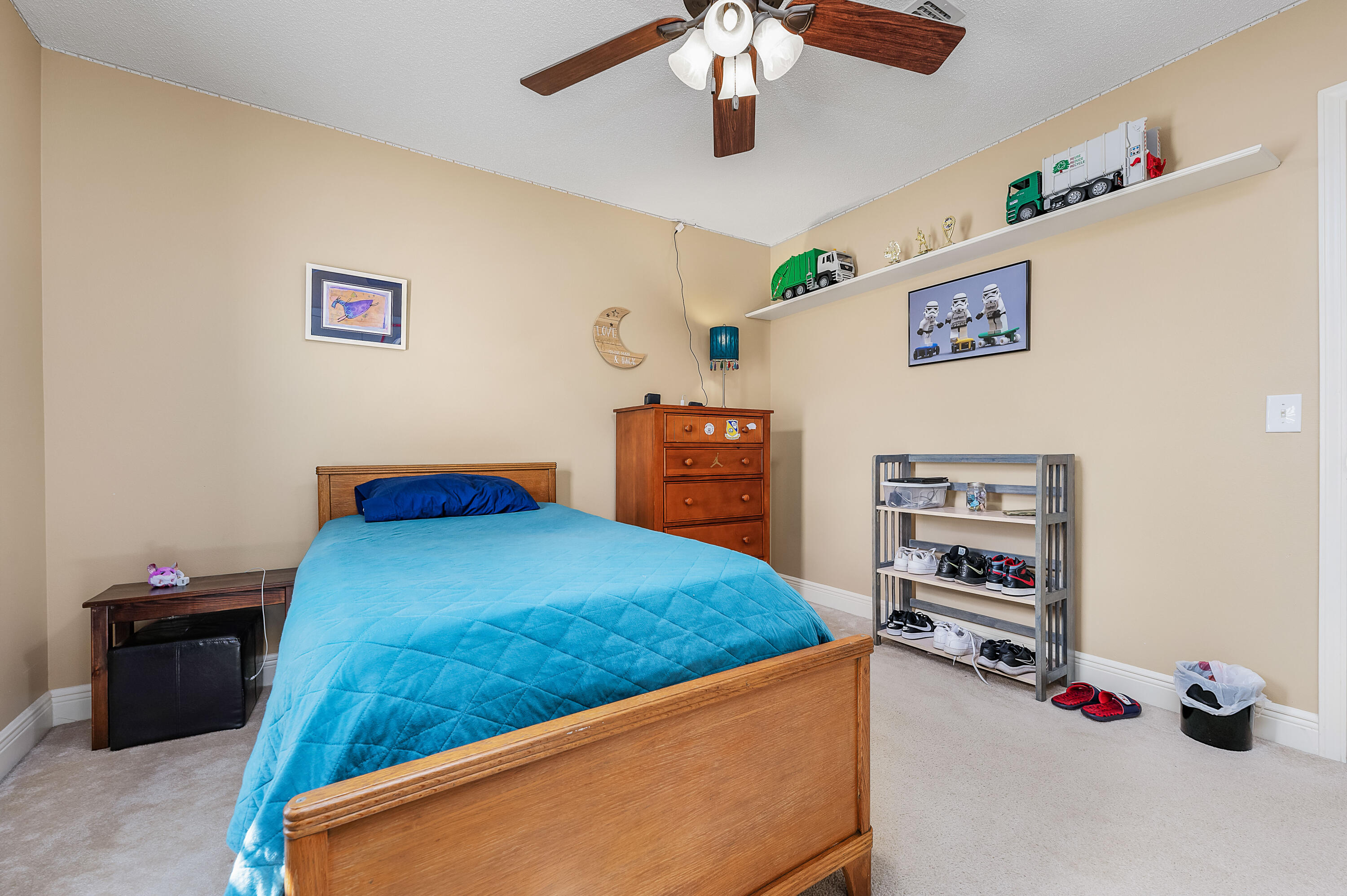 FOX CHASE - Residential