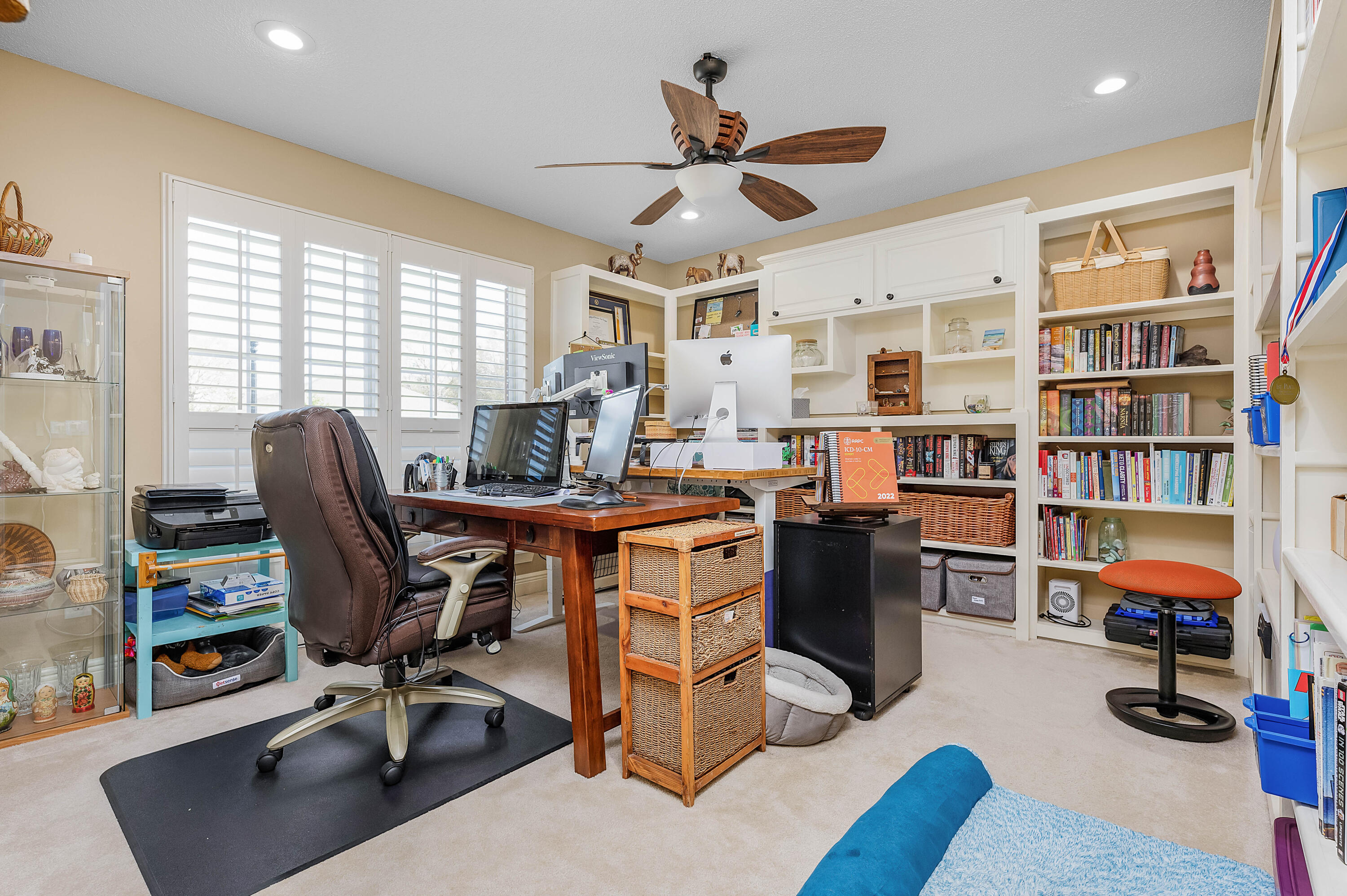 FOX CHASE - Residential