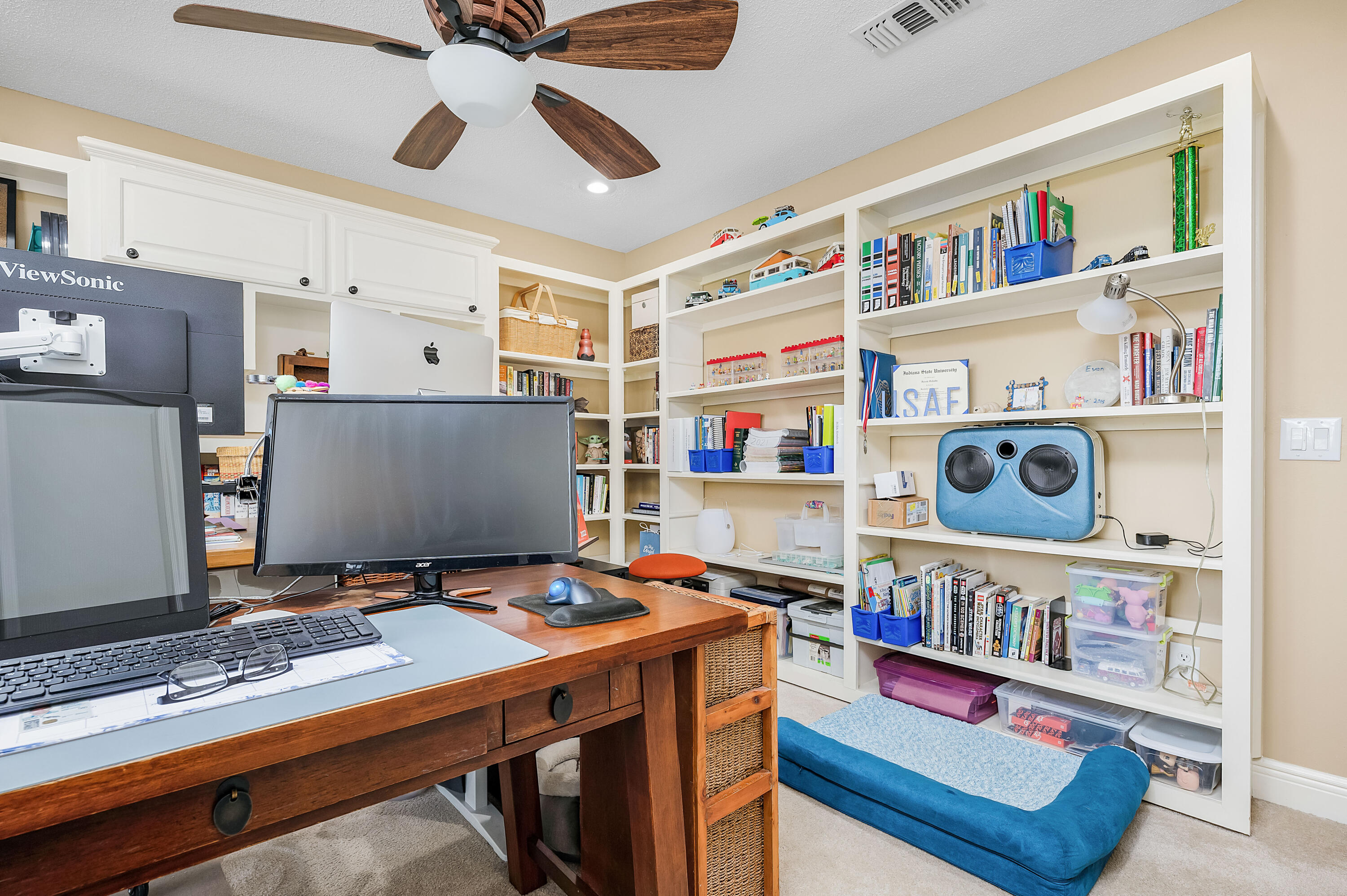 FOX CHASE - Residential