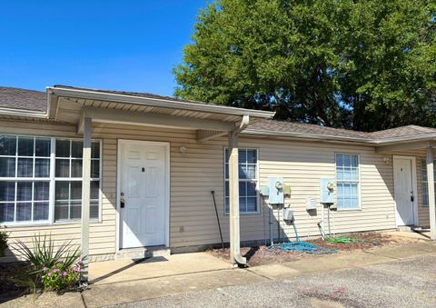 Photo of 6903 SEA TURTLE Circle #B, Navarre, FL 32566 (MLS # 988137)