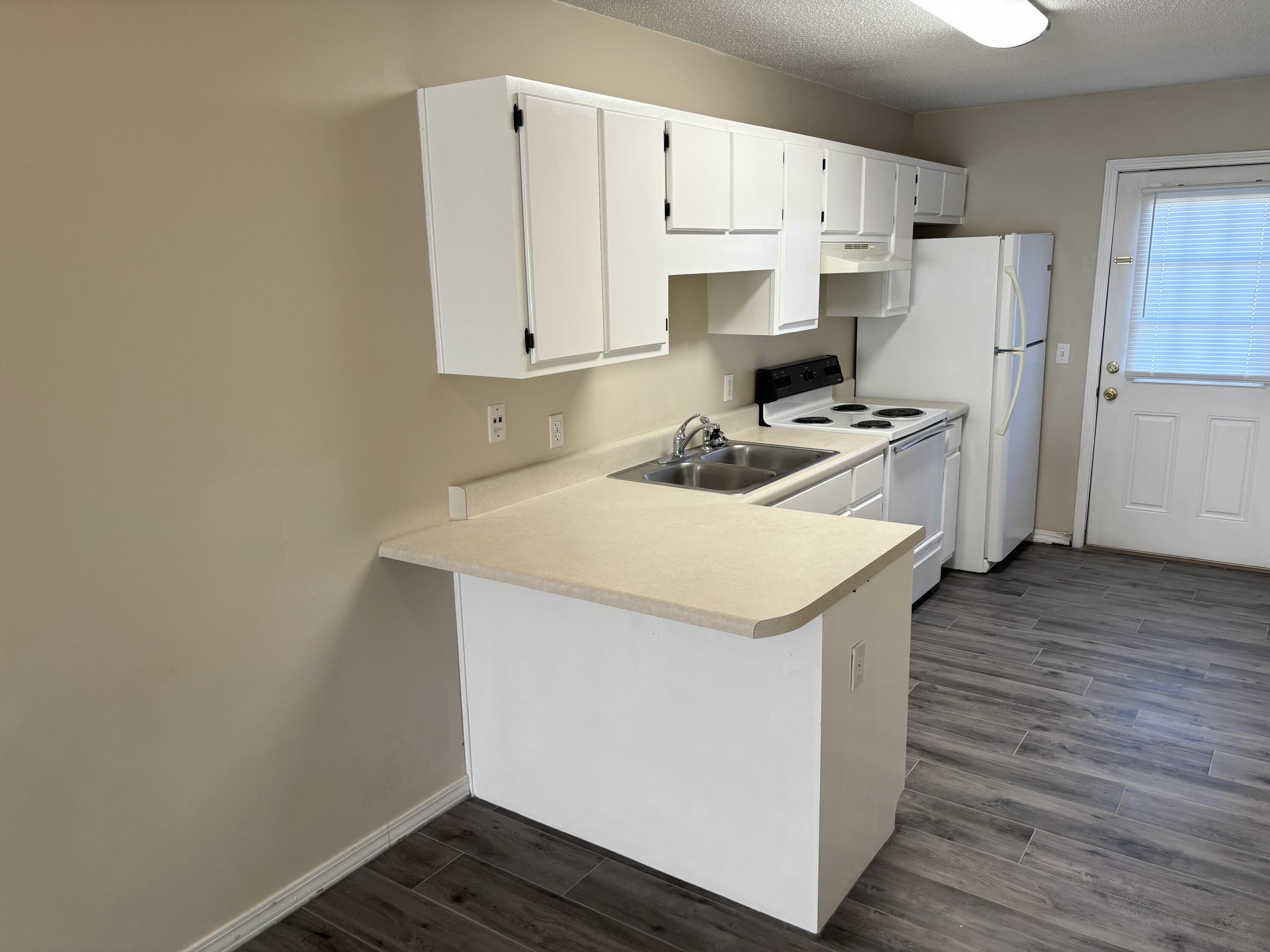 SEA LARK LANDING - Residential Lease