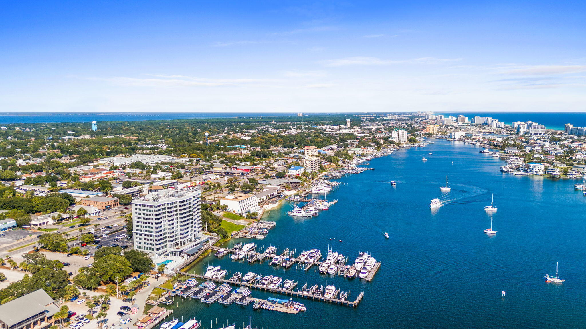 DESTIN YACHT CLUB - Residential