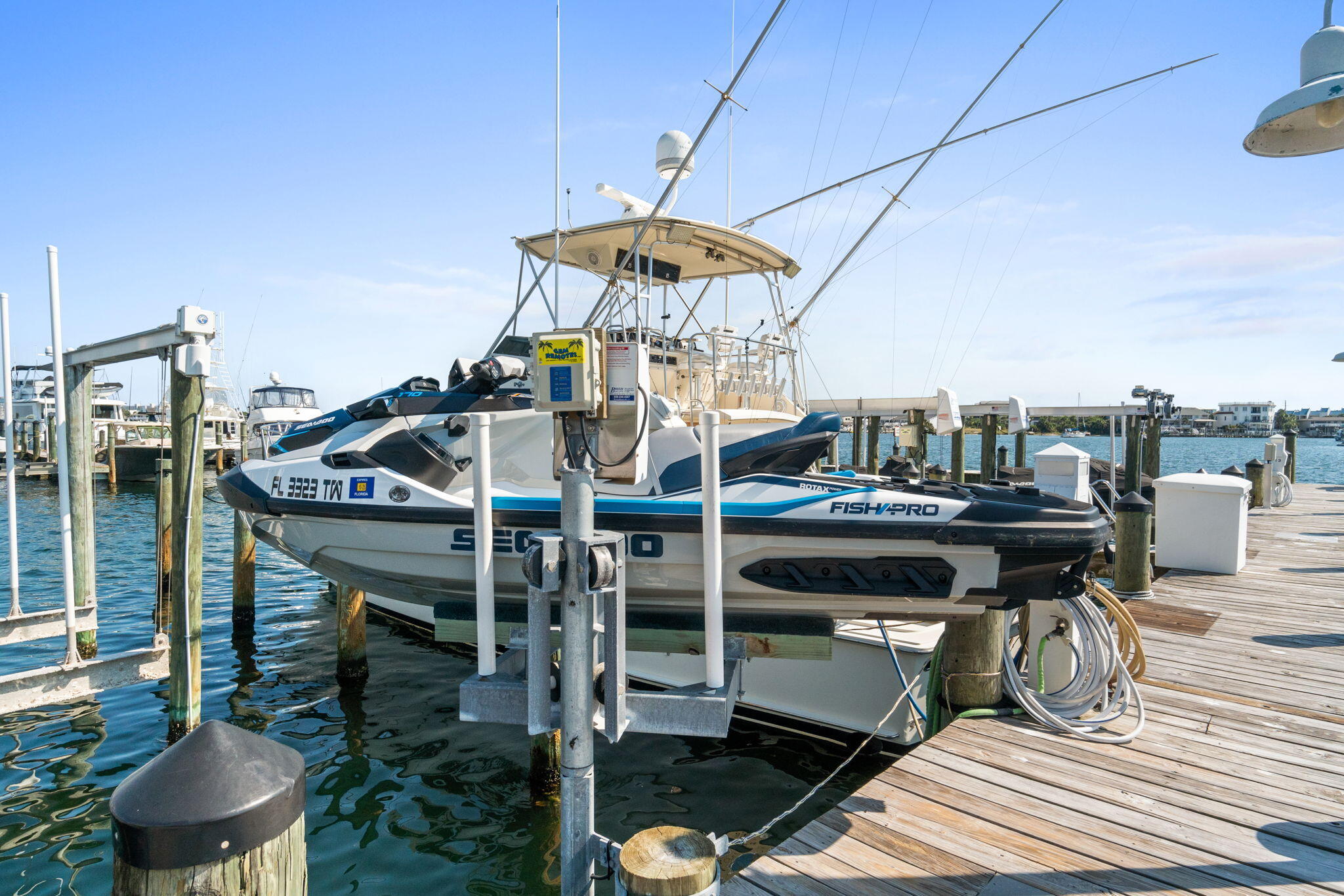 DESTIN YACHT CLUB - Residential