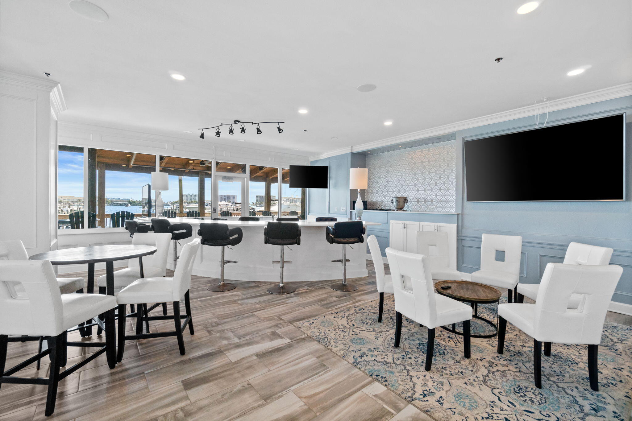 DESTIN YACHT CLUB - Residential