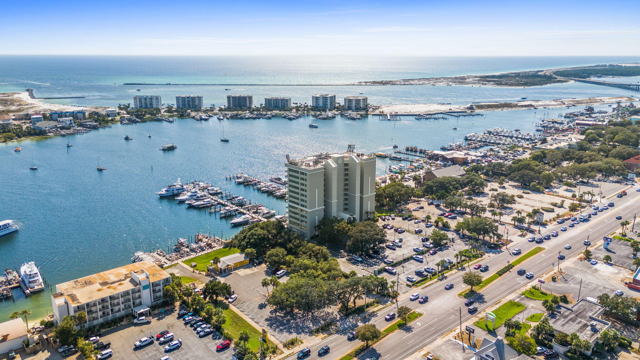 DESTIN YACHT CLUB - Residential
