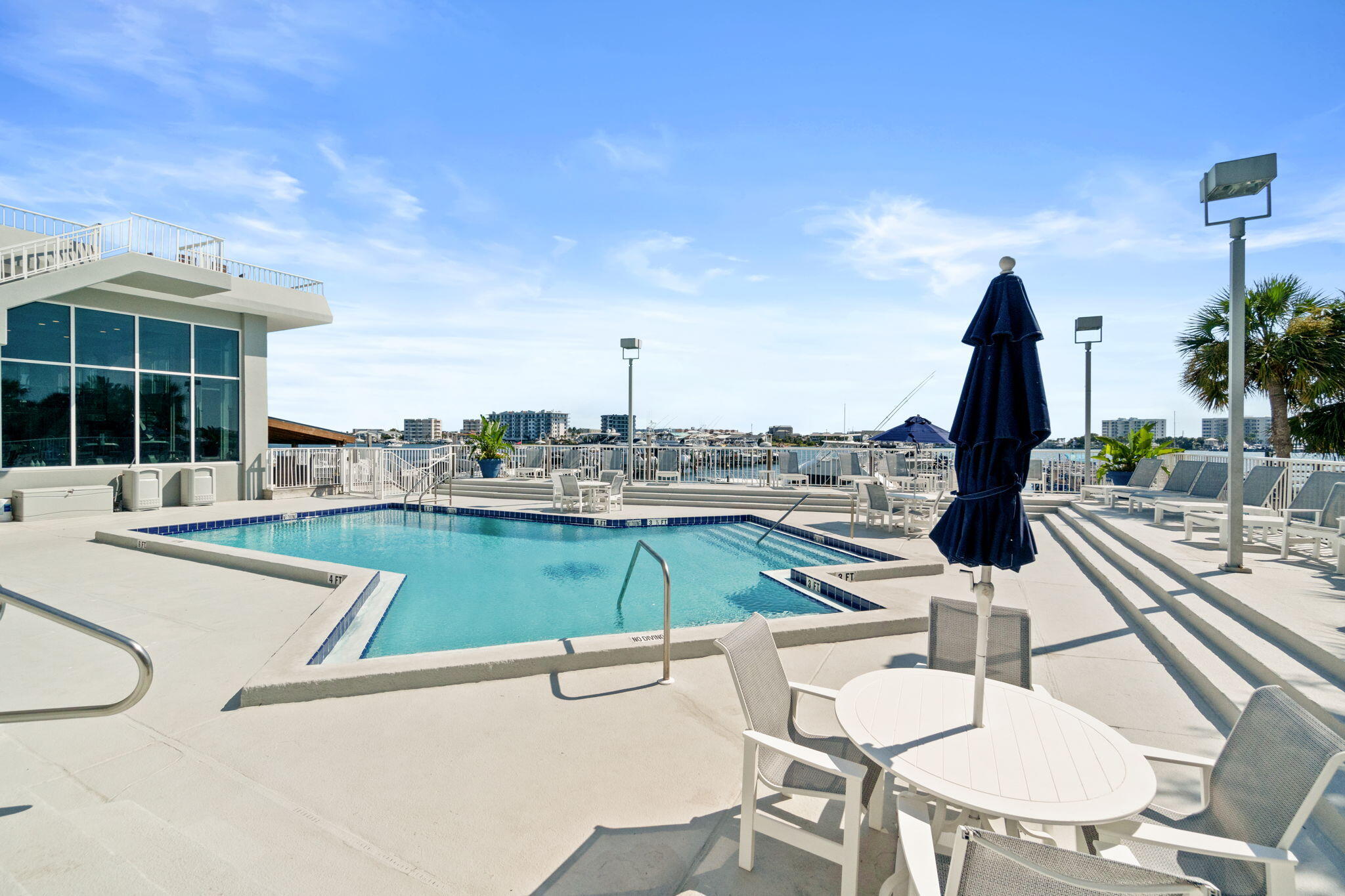 DESTIN YACHT CLUB - Residential