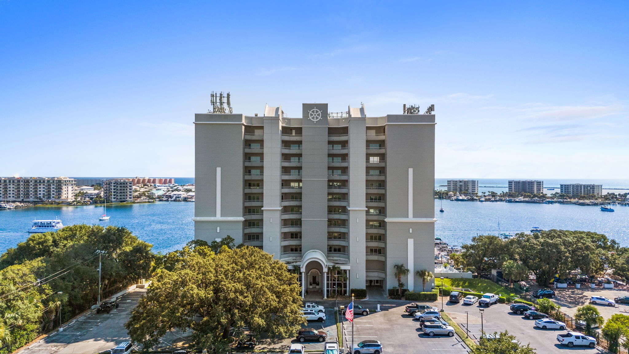 DESTIN YACHT CLUB - Residential