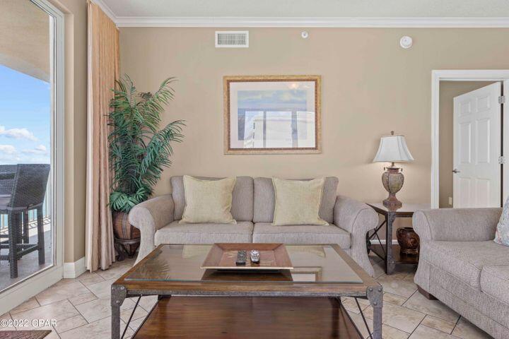 SUNRISE BEACH - Residential