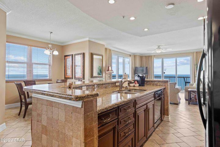 SUNRISE BEACH - Residential