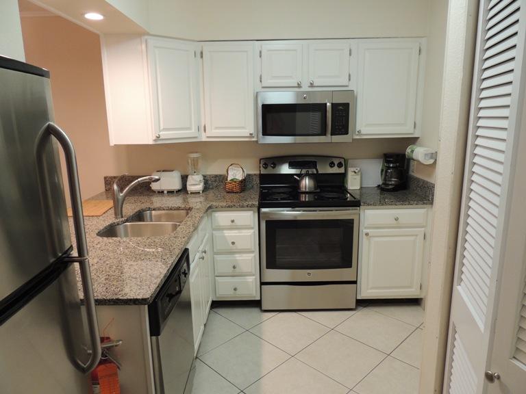 ISLANDER CONDO PH 2 - Residential