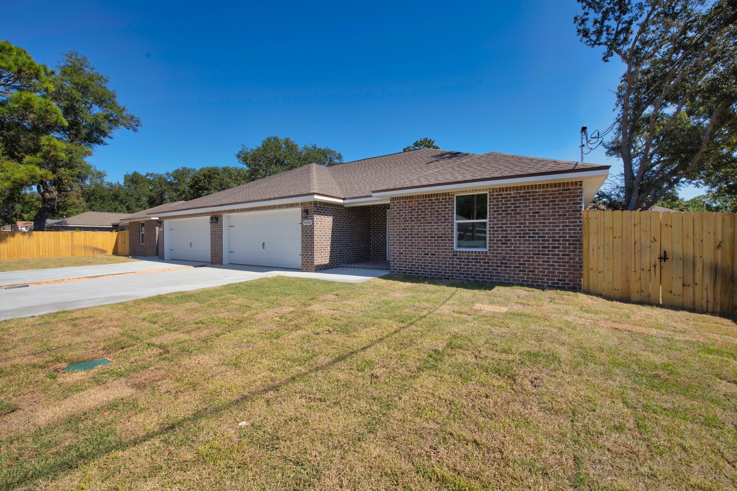 DUPLEX 3BR 2BA, 2 CAR GARAGE PER UNIT. OPEN KITCHEN/LIVING AREA. DOUBLE VANITY MAIN BATH, WAL-IN CLOSET. ALL NEW APPLIANCE PACKAGE TO INCLUDE FRIDGE W/ICE MAKER, MICROWAVE, STOVE, DISHWASHER, GARBAGE DISPOSAL. LVP FLOORING THROUGHOUT. PRIVACY FENCE BACKYARD. SMOKE DETECTORS, SPRINKLER SYSTEM. WASHER/DRYER CONNECTIONS.