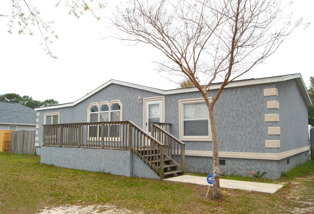 NAVARRE S/D 2ND ADDN - Residential