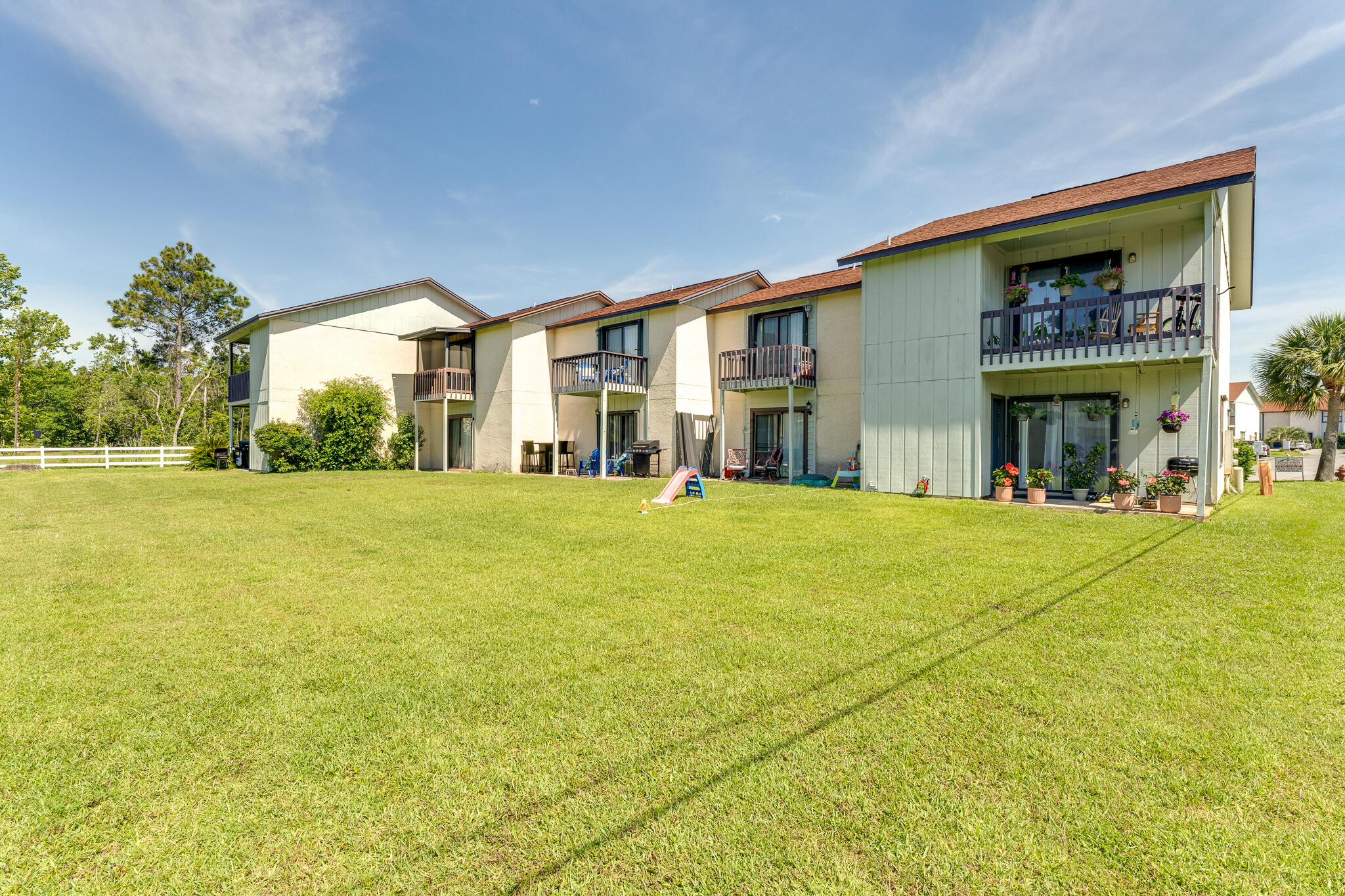 LA MAR WEST T/H PH 2 - Residential