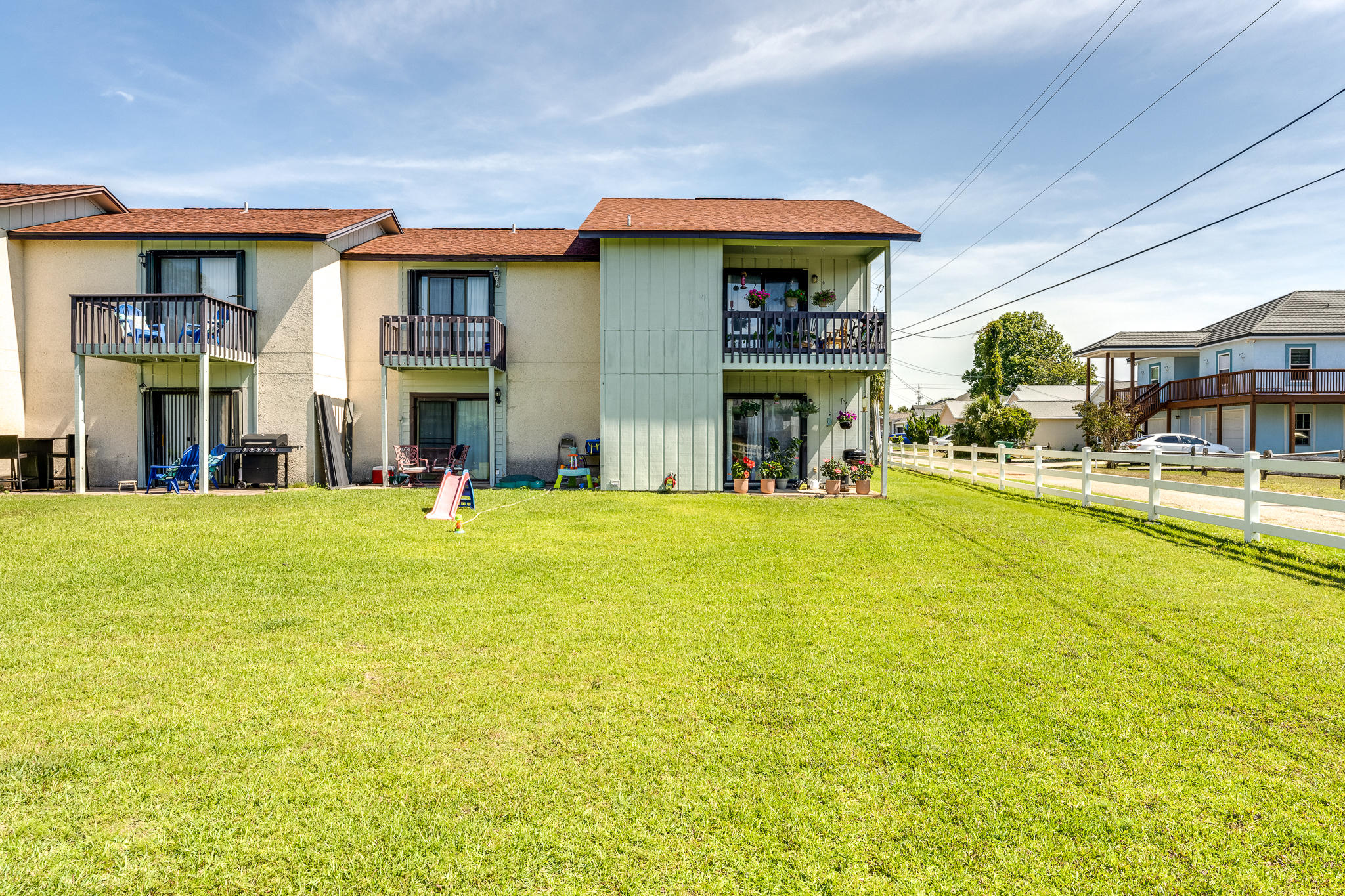 LA MAR WEST T/H PH 2 - Residential