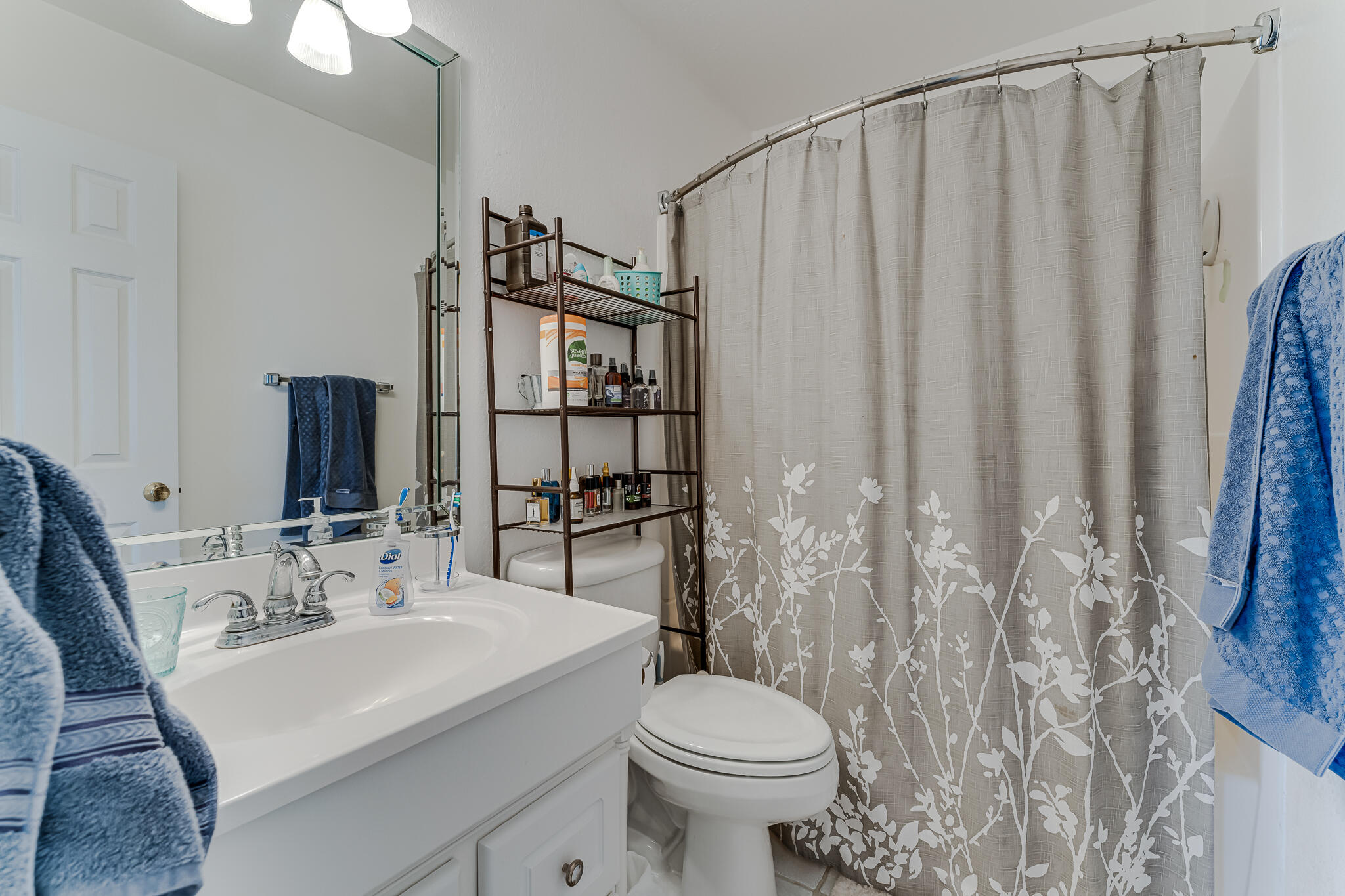 LA MAR WEST T/H PH 2 - Residential