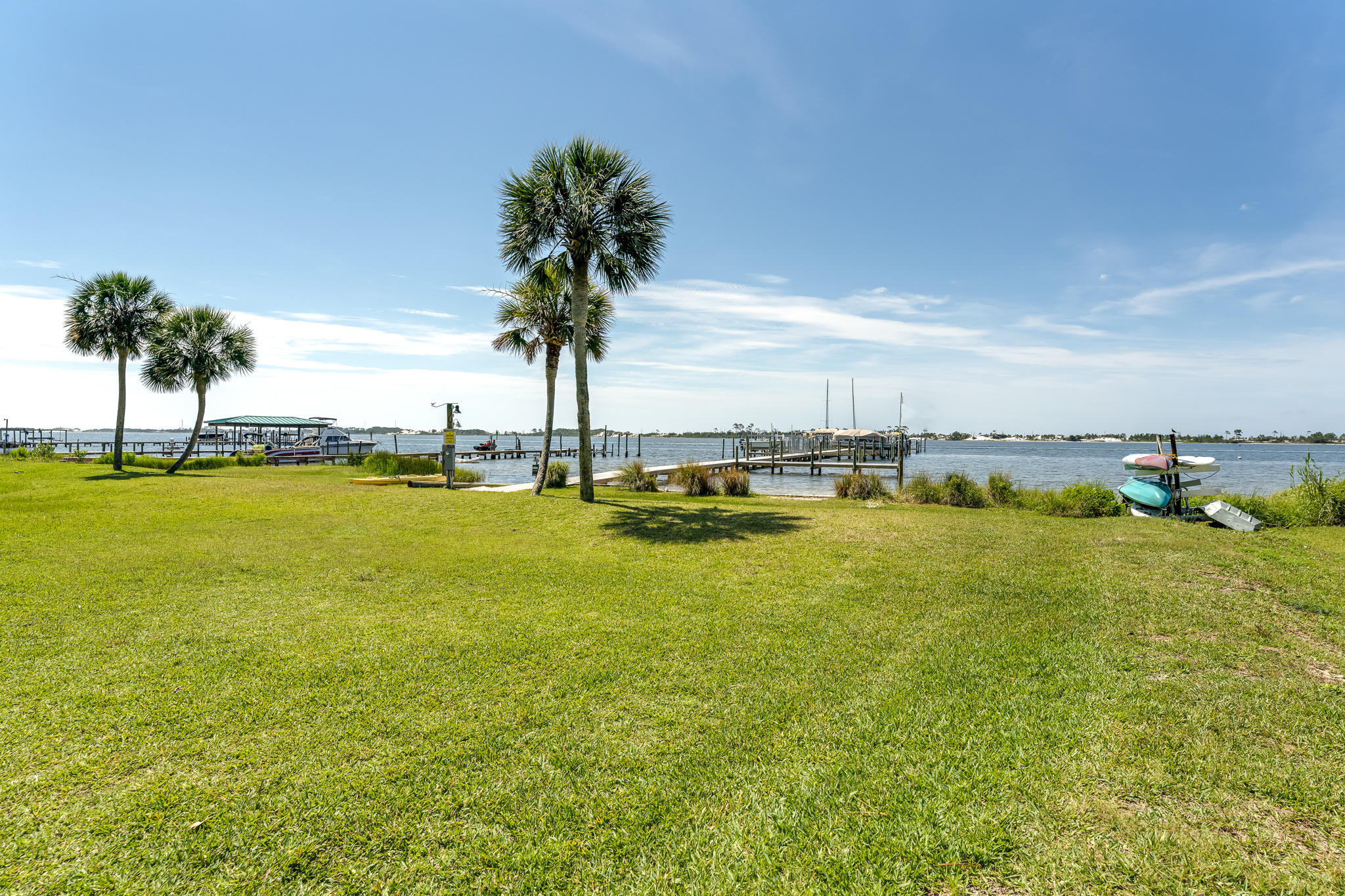 LA MAR WEST T/H PH 2 - Residential