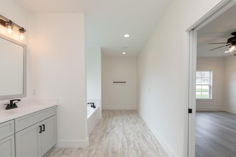 CRESTVIEW (231100.00) - Residential