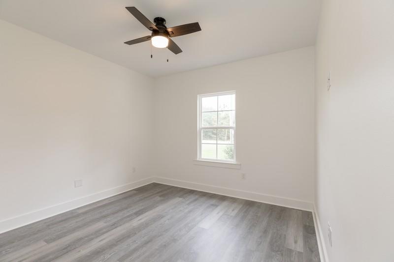 CRESTVIEW (231100.00) - Residential