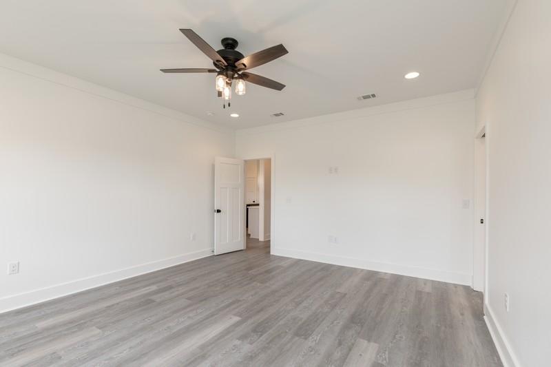 CRESTVIEW (231100.00) - Residential