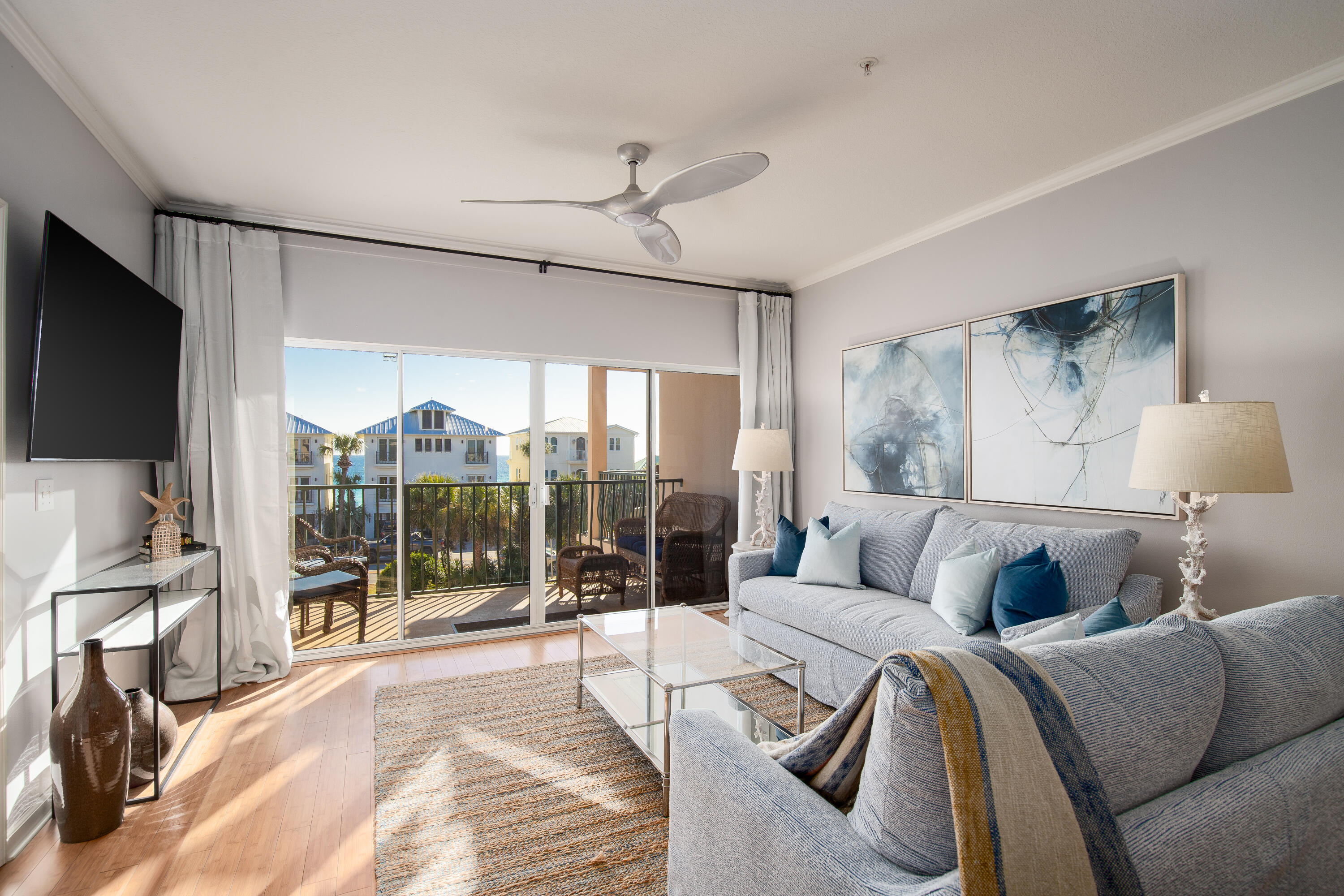 EMERALD WATERS - Residential