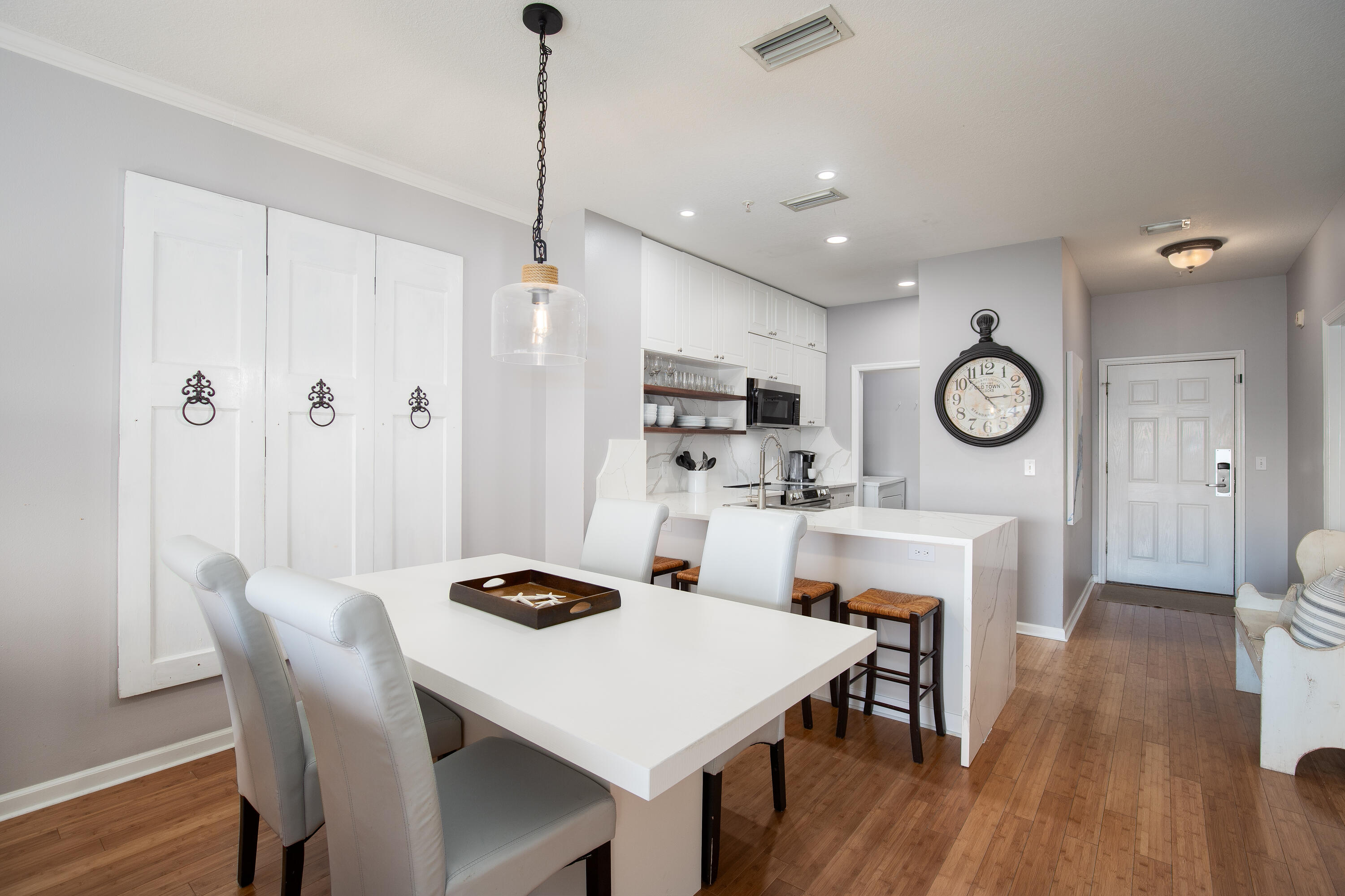 EMERALD WATERS - Residential