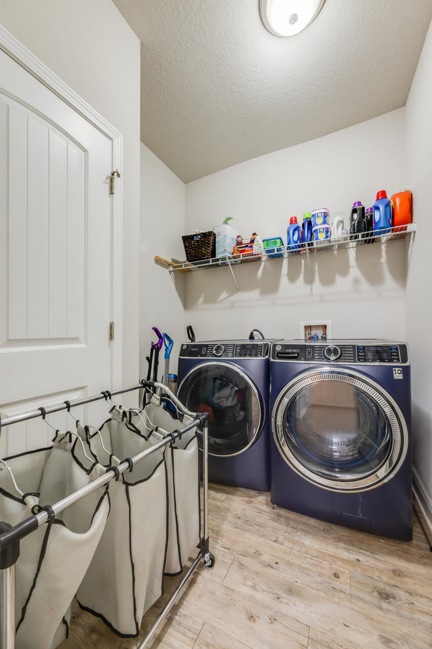 REDSTONE COMMONS - Residential