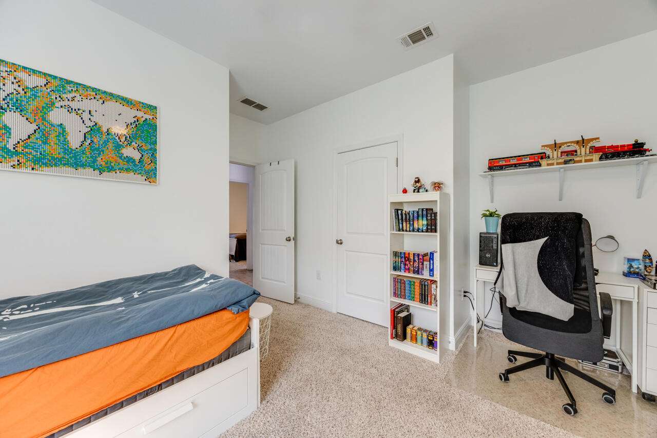 REDSTONE COMMONS - Residential