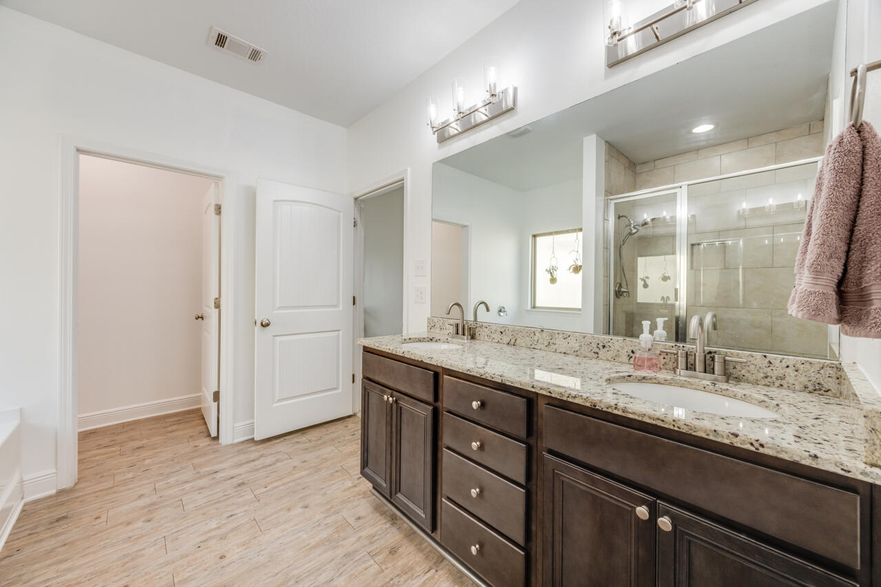 REDSTONE COMMONS - Residential