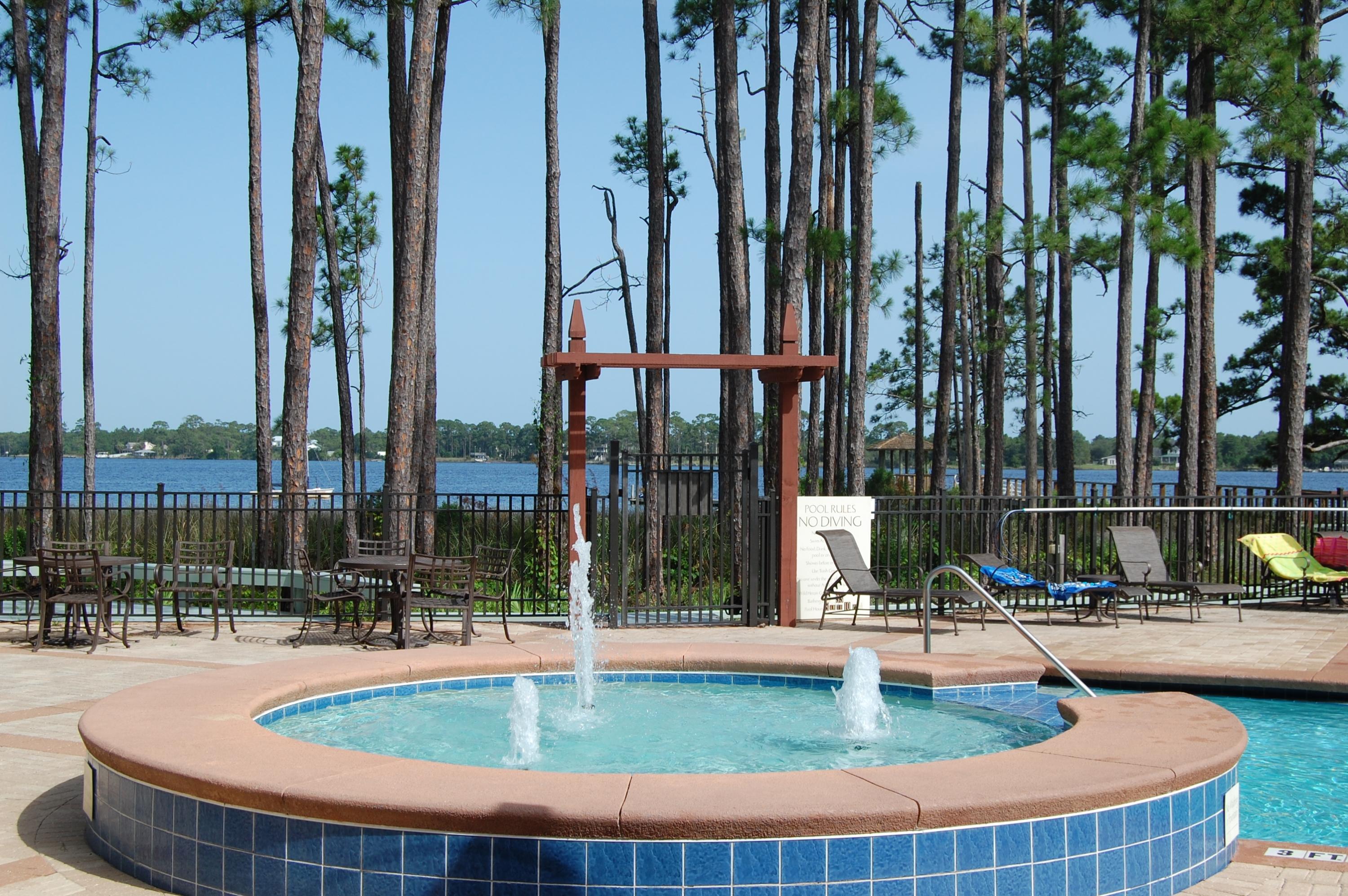 WILD HERON LAKESIDE LODGE - Residential