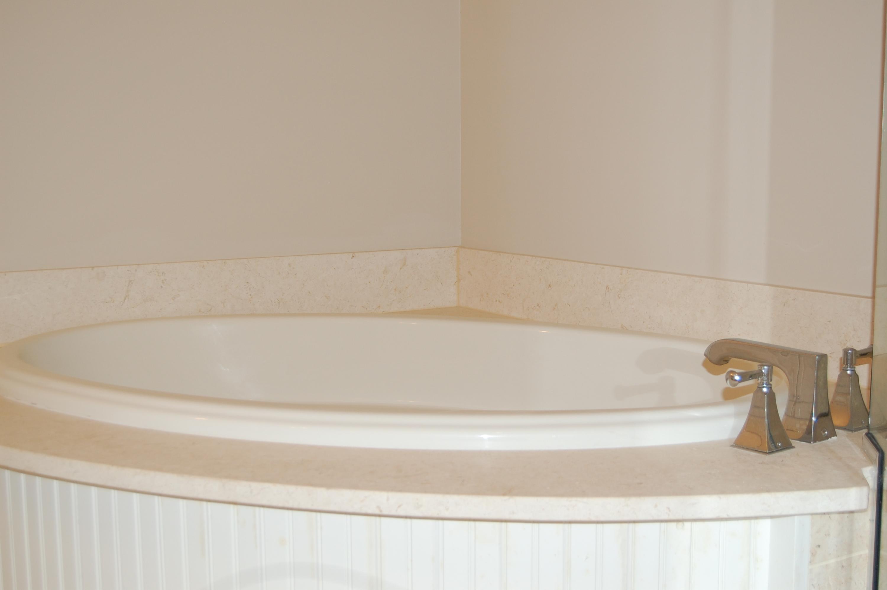 WILD HERON LAKESIDE LODGE - Residential