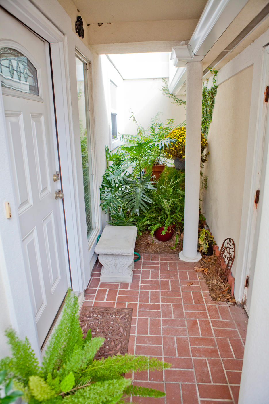 PELICAN PLACE T/H WEST - Residential