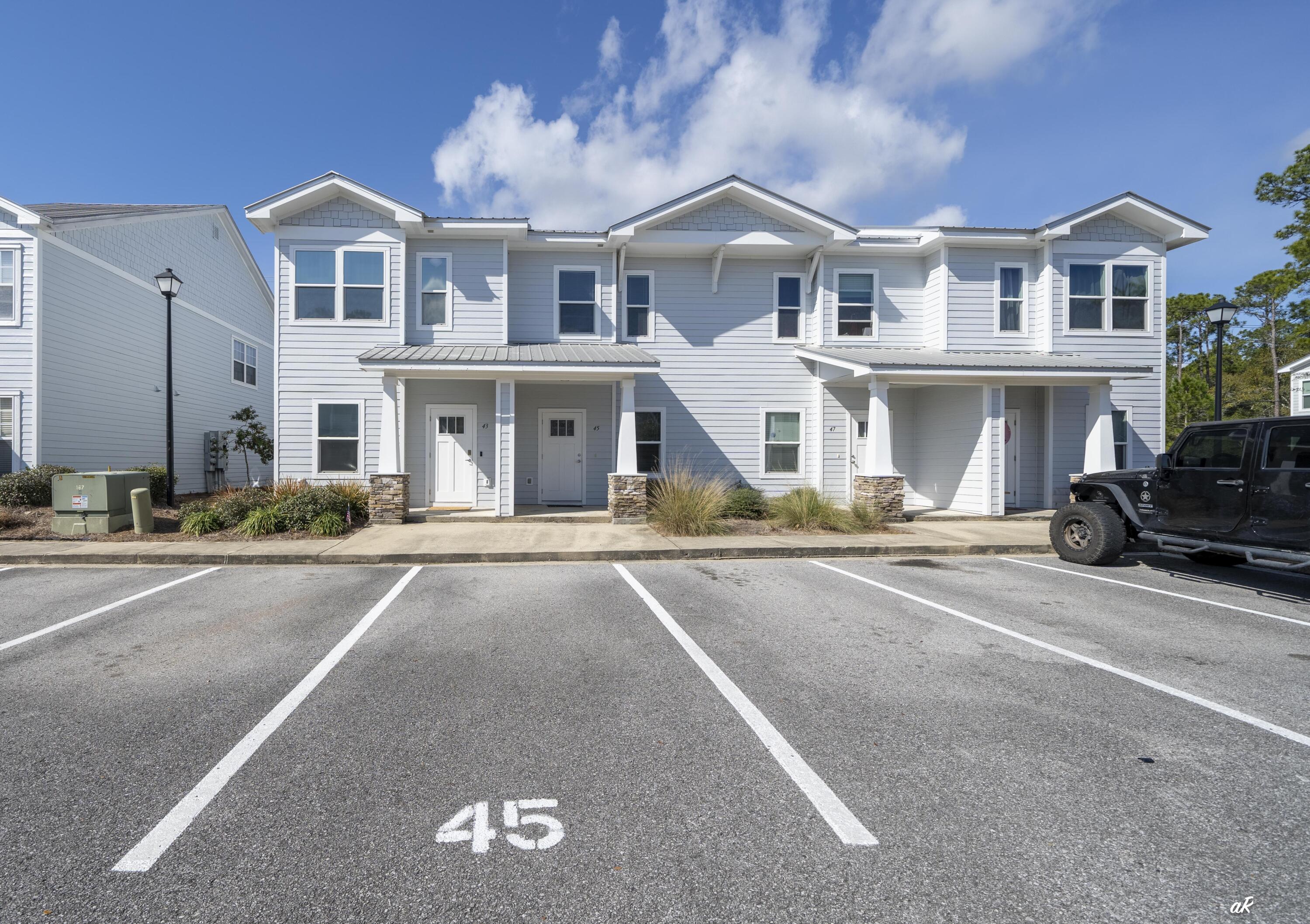 VERANDAS AT FREEPORT - Residential