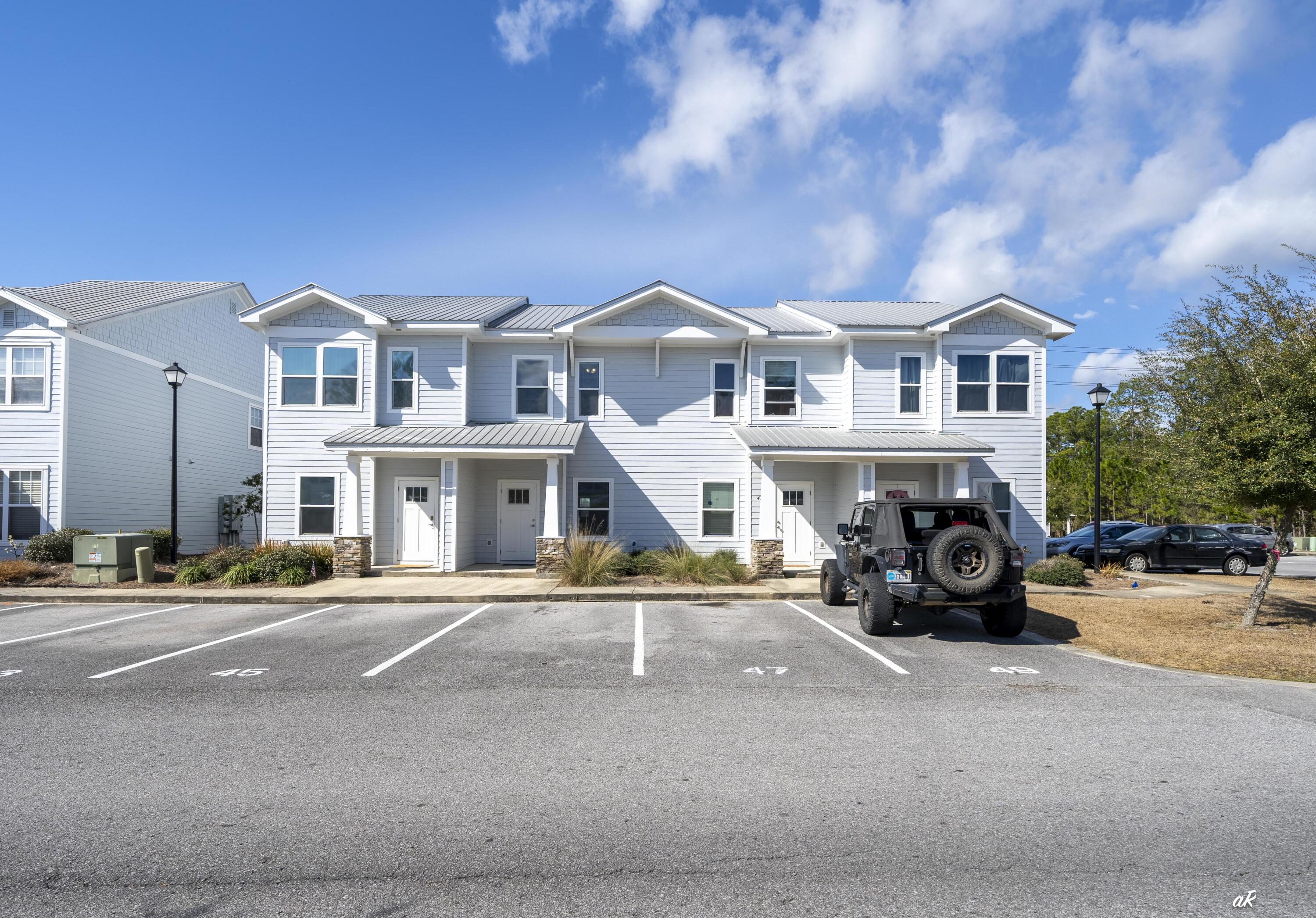 VERANDAS AT FREEPORT - Residential