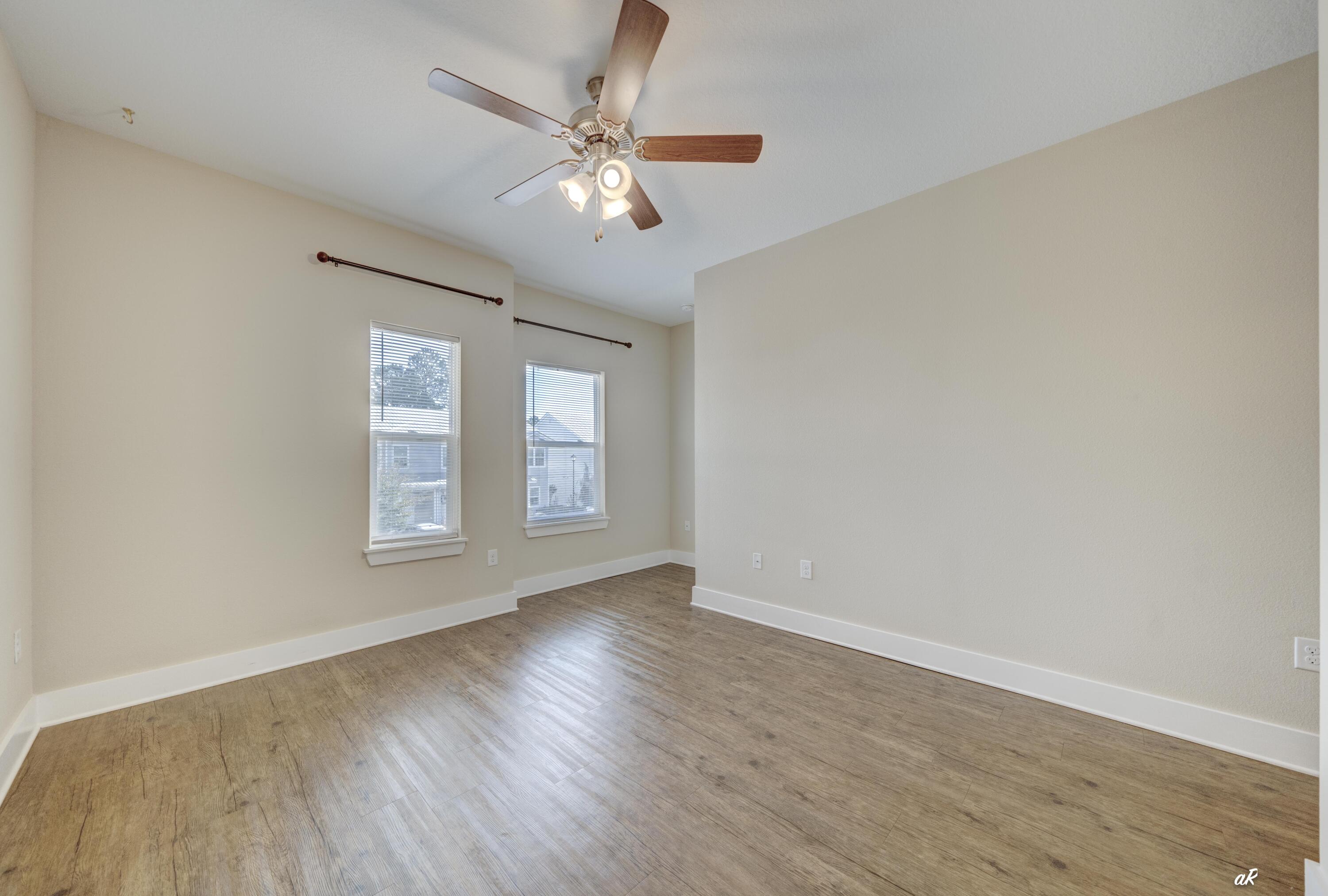 VERANDAS AT FREEPORT - Residential