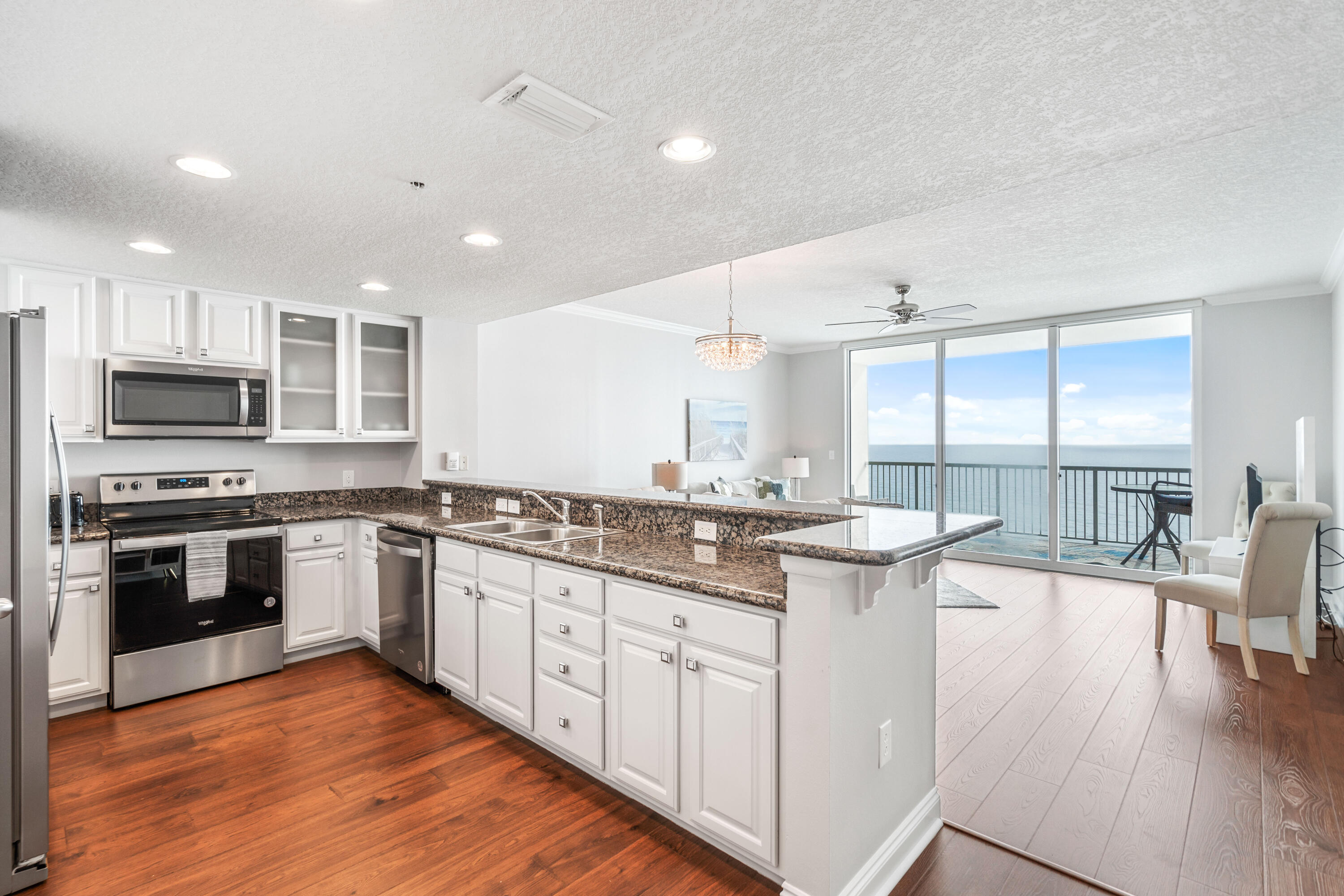 PALAZZO CONDOMINIUM - Residential