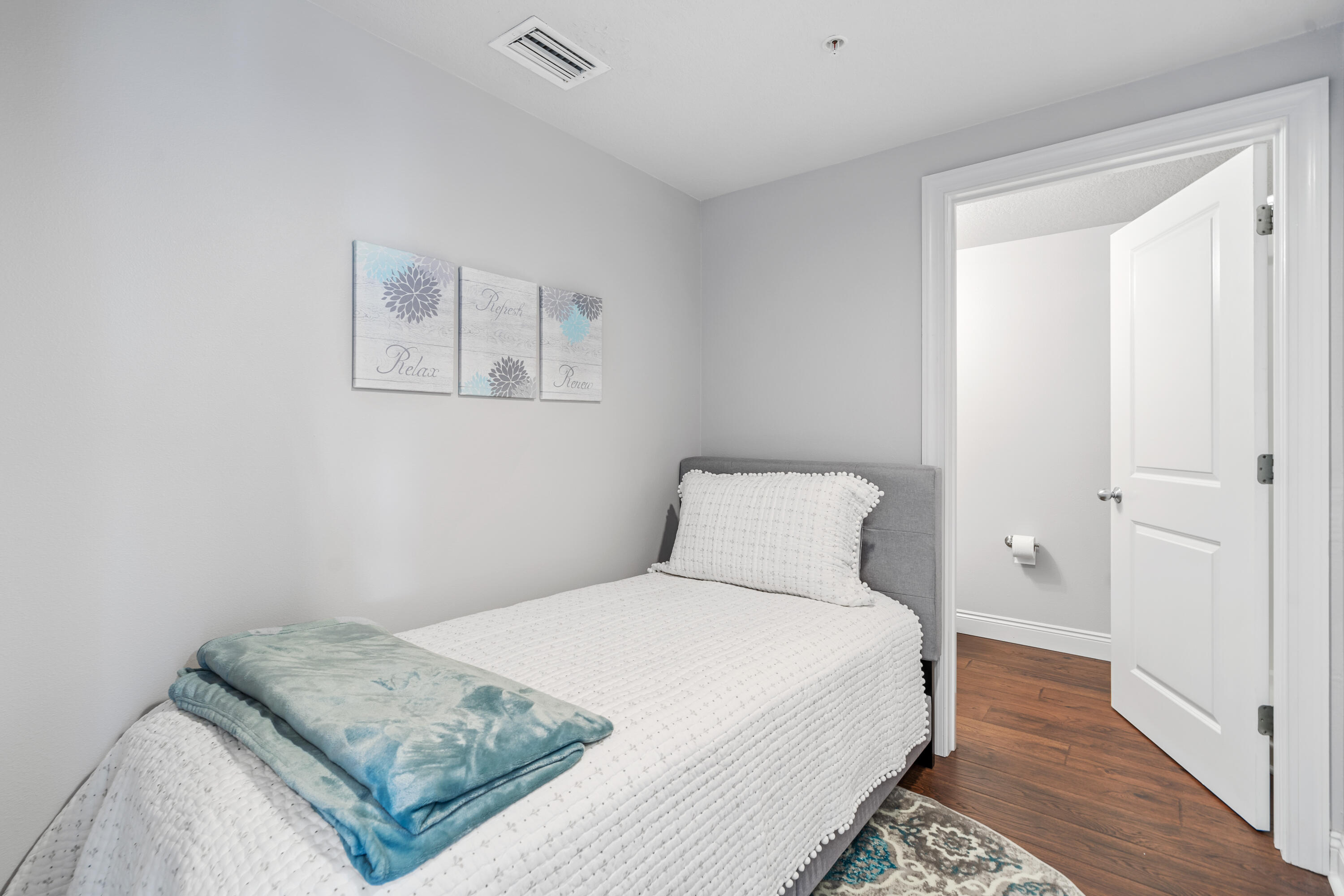 PALAZZO CONDOMINIUM - Residential