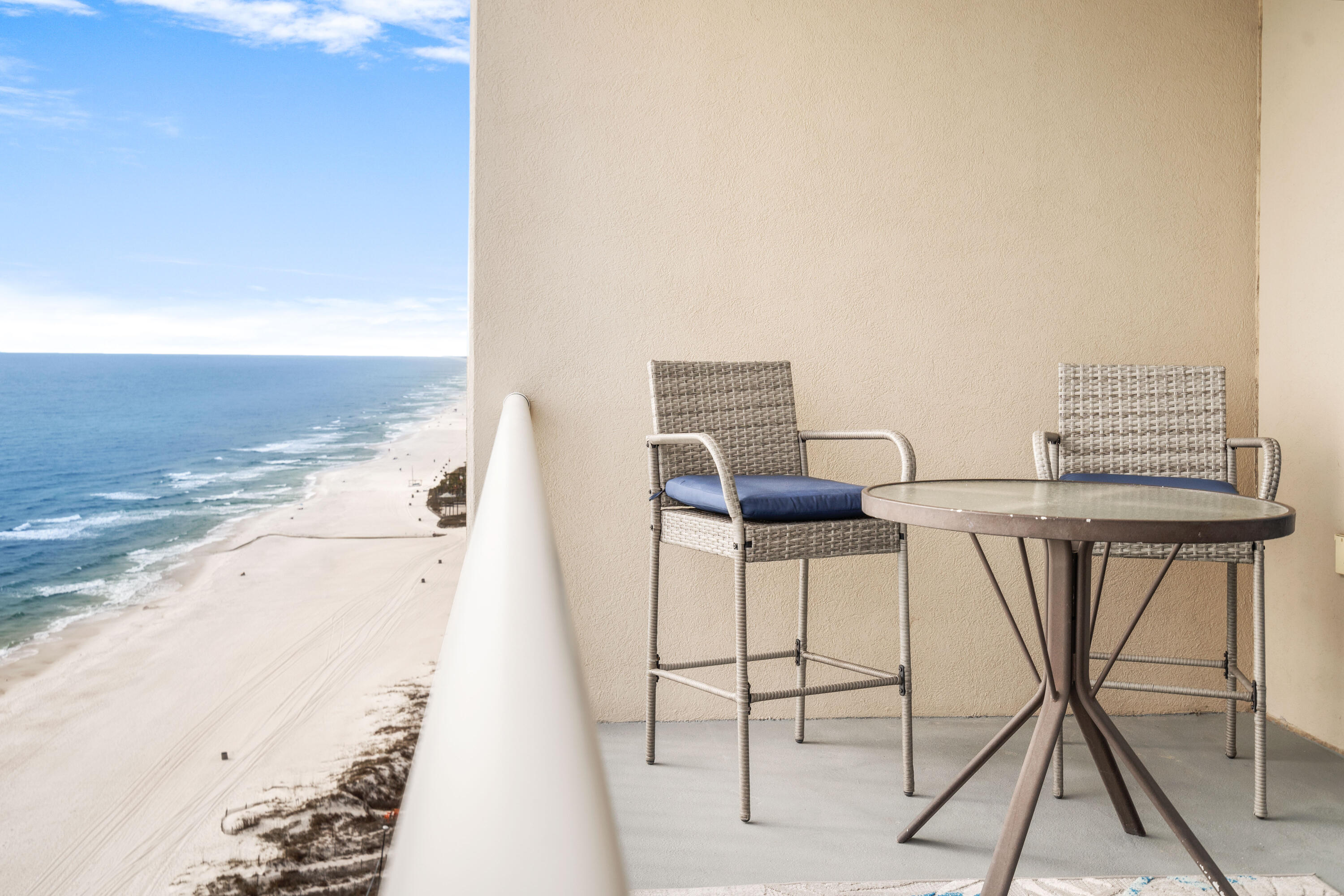 PALAZZO CONDOMINIUM - Residential