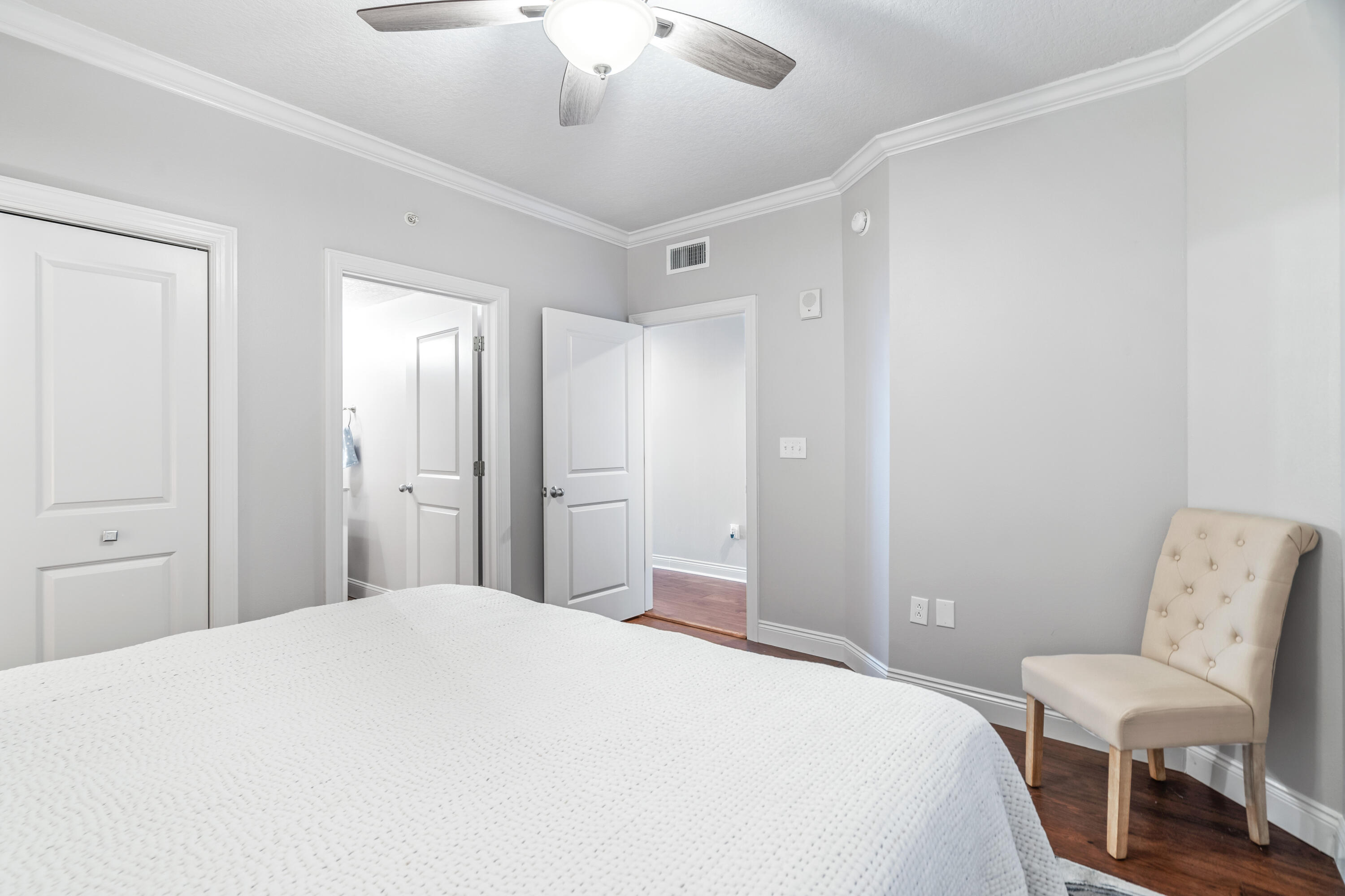 PALAZZO CONDOMINIUM - Residential