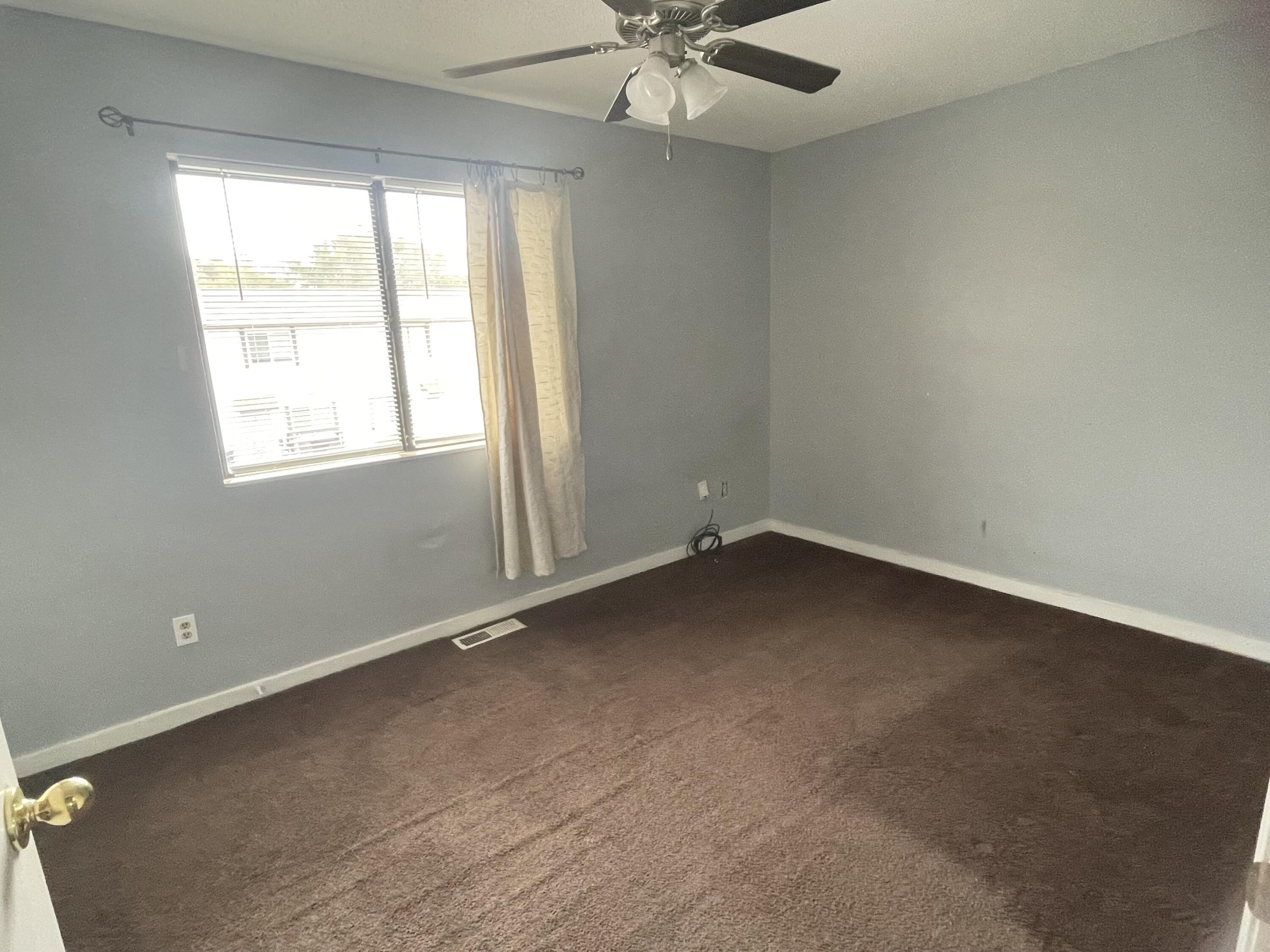 INDIAN HILLS - Residential Lease