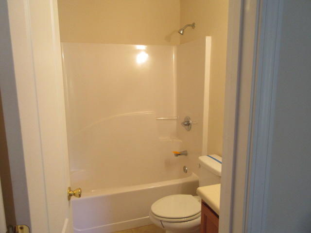 HOUSTON MANOR - Residential